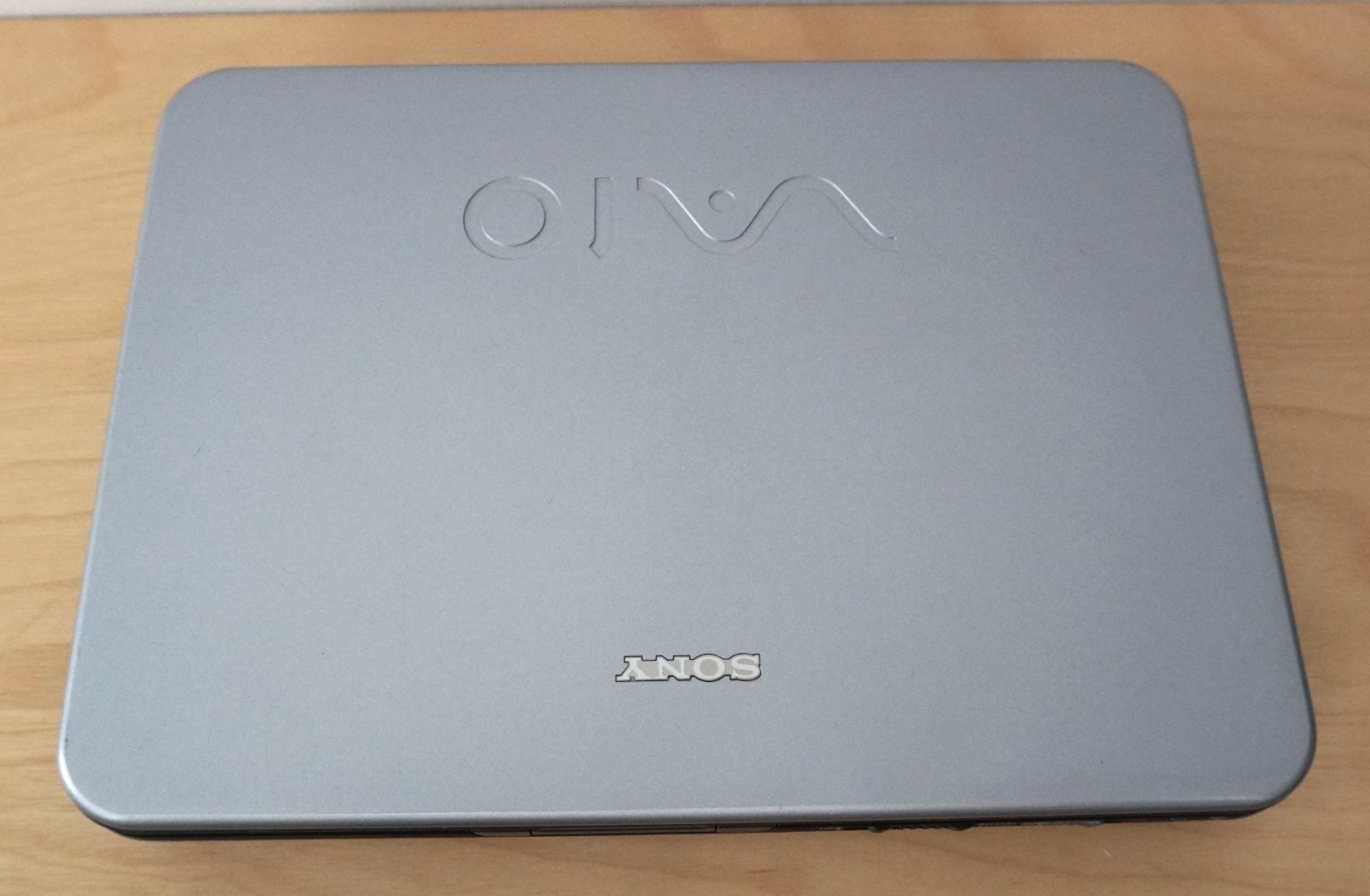 Sony Vaio PCG-SRX87 Notebook Computer Legacy Vintage Laptop Netbook Accessories