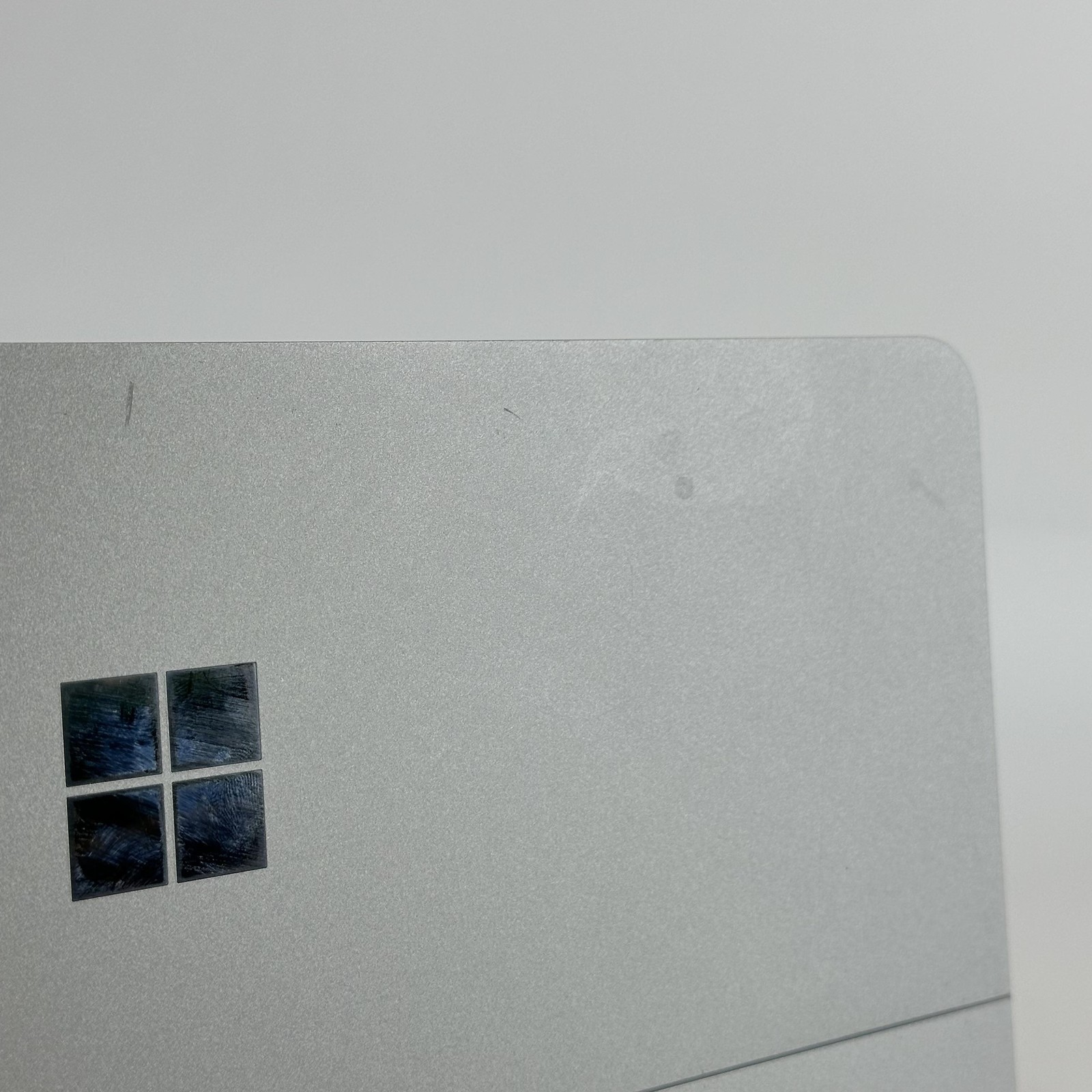 Microsoft Surface Laptop Studio 14 2K i7-11370H 3.3GHz 16GB 512GB RTX 3050 Ti