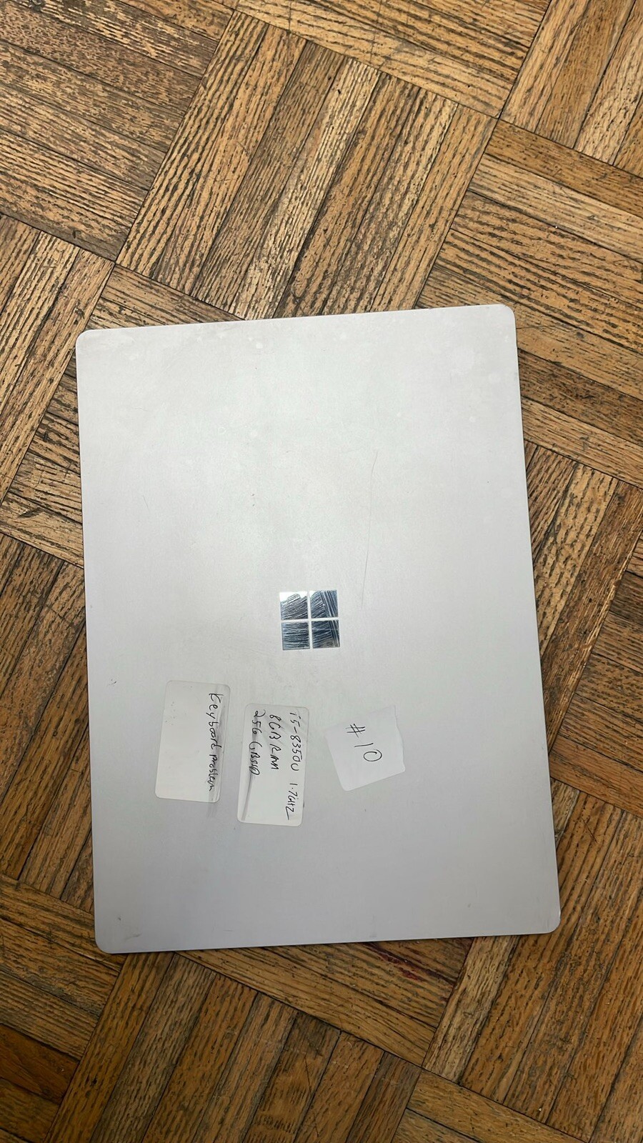 Surface laptop 1769 Core i5-8GB RAM 8350U-1.7GHz 256SSD(some keys Don’t Work)