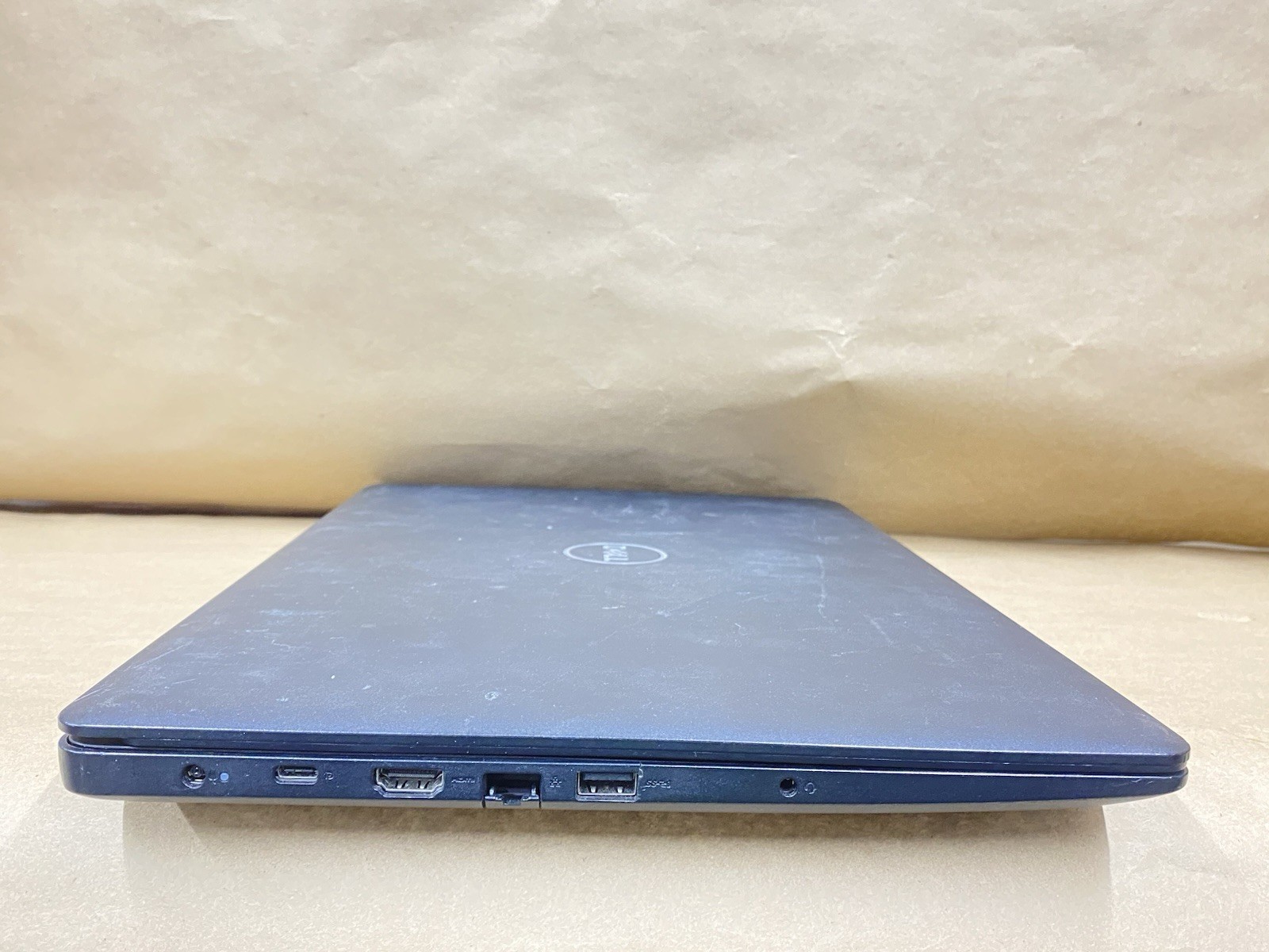 Dell Latitude 3590 – 15.5″ HD – i5-8250U – 8GB – 256GB SSD – Win 10 Pro – READ