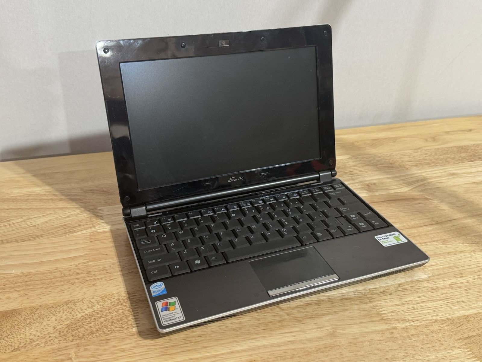 Asus Eee PC 1002HA For Parts Or Repair