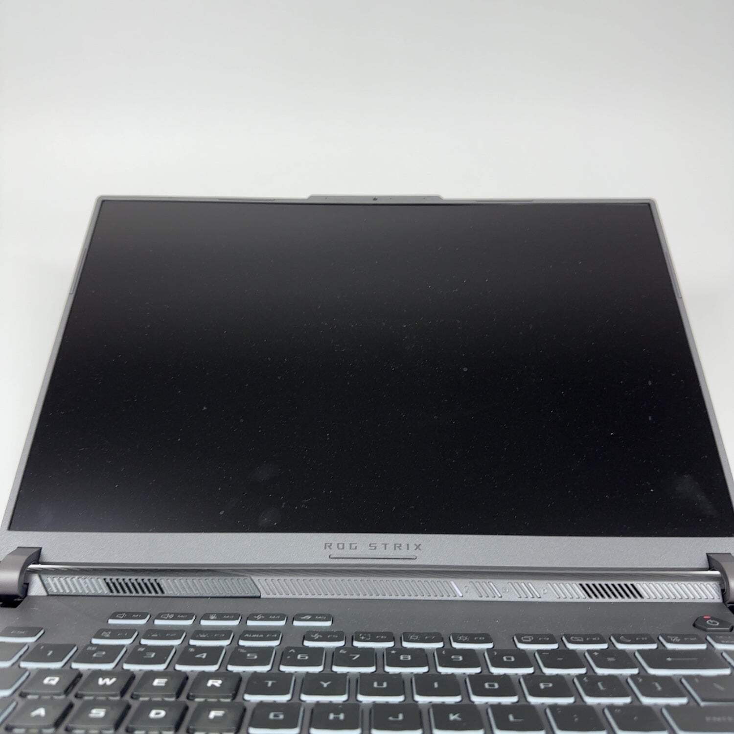 Asus ROG Strix G16 Ryzen 9 8940HX 2.4GHz 32GB RAM 1TB SSD GeForce RTX 5070 Ti