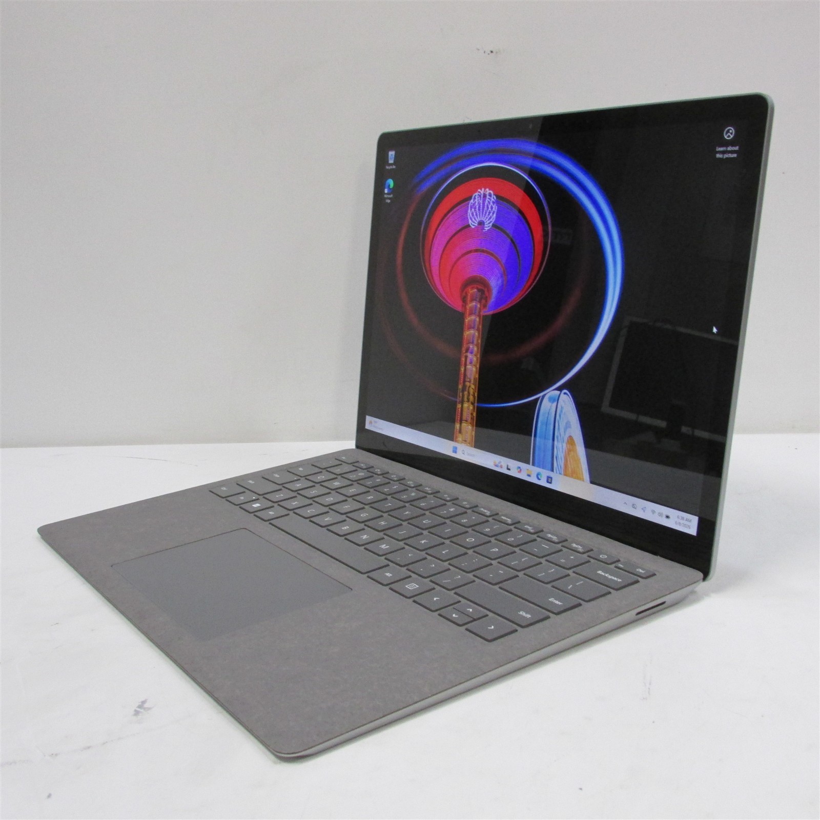 Microsoft Surface Laptop 4 1958 Ryzen 5 2.2GHz 8GB RAM 256GB 13.5″ Win 11 Home