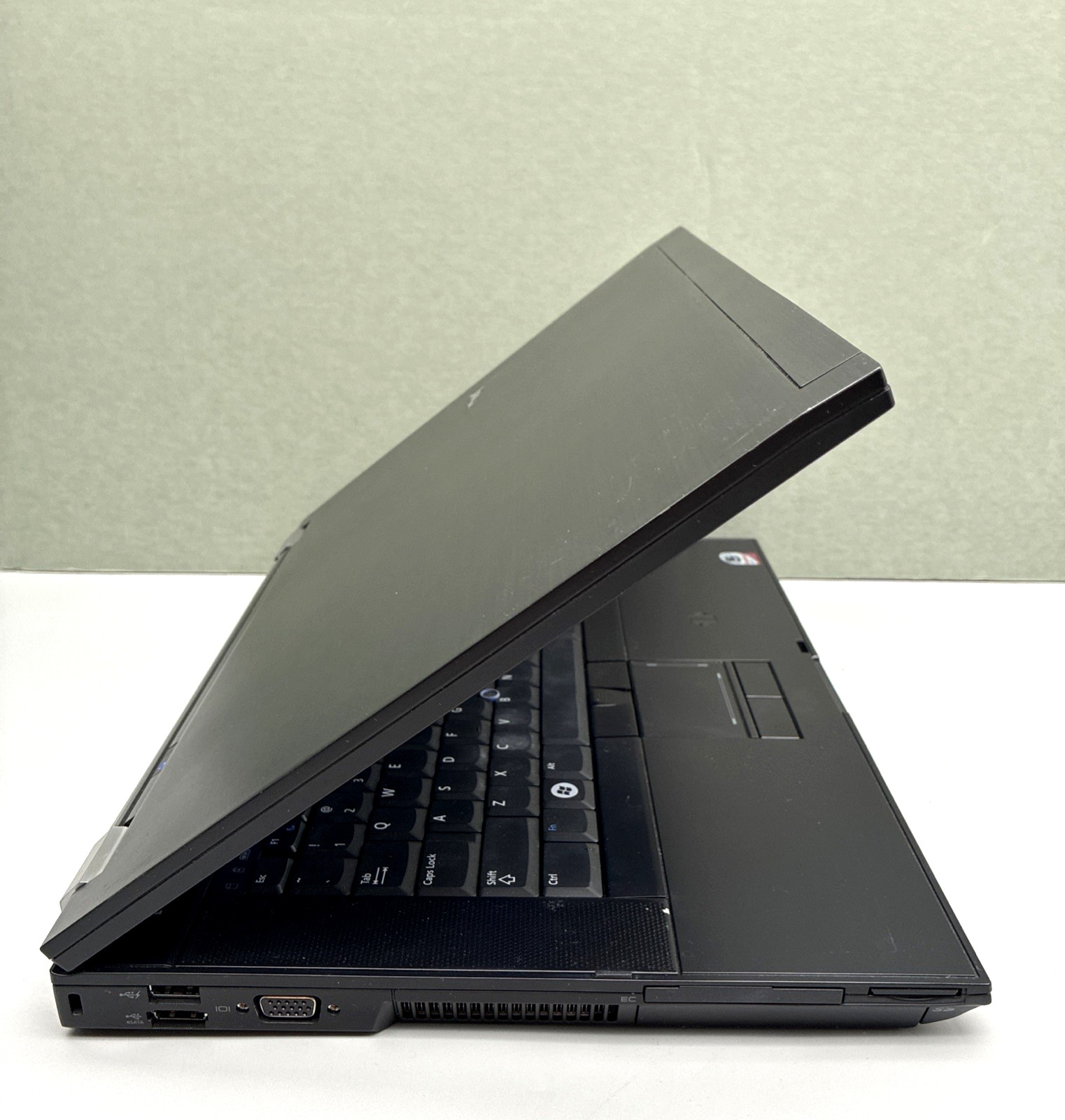 RETRO Dell Latitude E6500/E6510 15” Windows XP 32-Bit Laptop 250GB HDD DVD