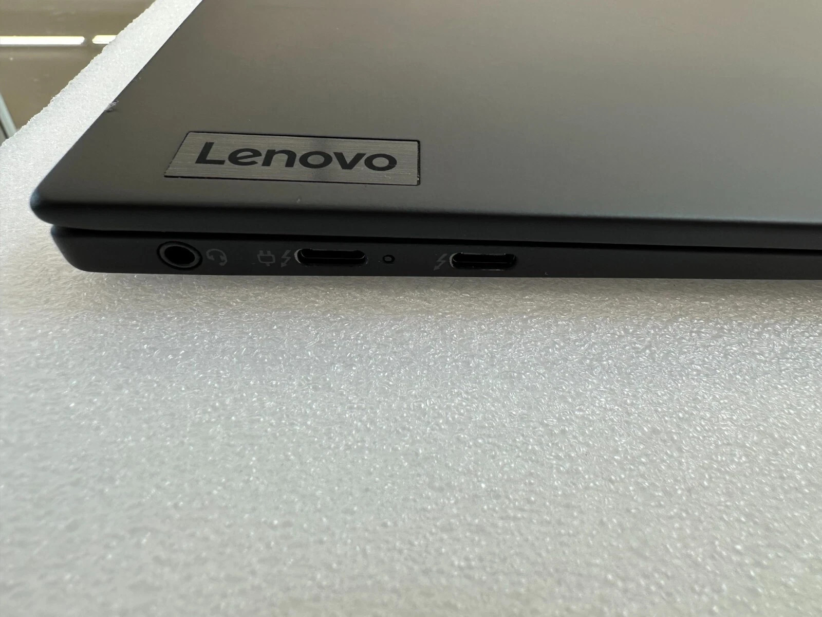 Lenovo ThinkPad X1 20UN005KUS Nano Intel Core i5-1140G7 16GB 512GB SSD Win11 Pro