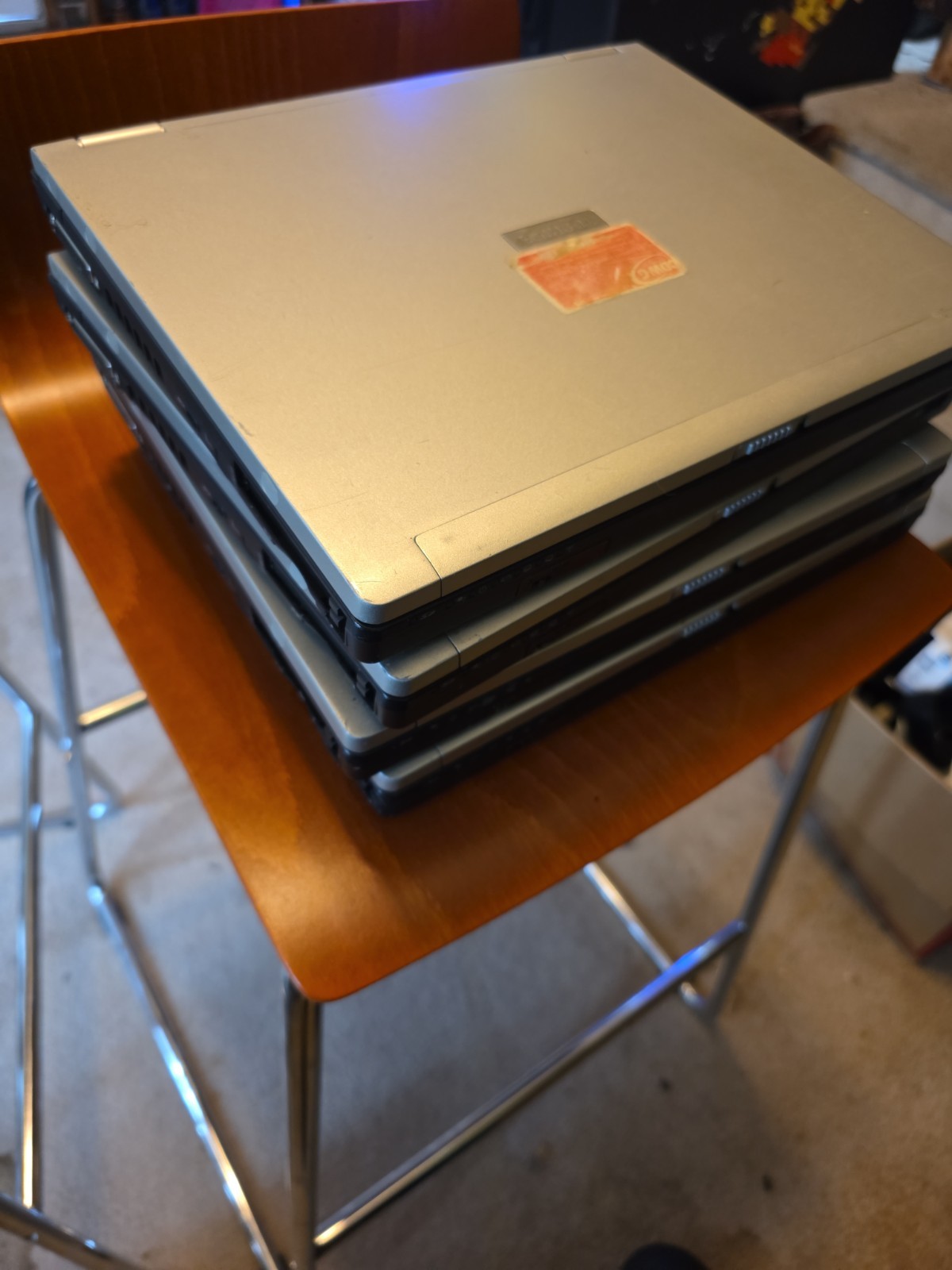Vintage Toshiba Tecra M2 PTM20U Laptop – For Parts – *READ Set Of 4
