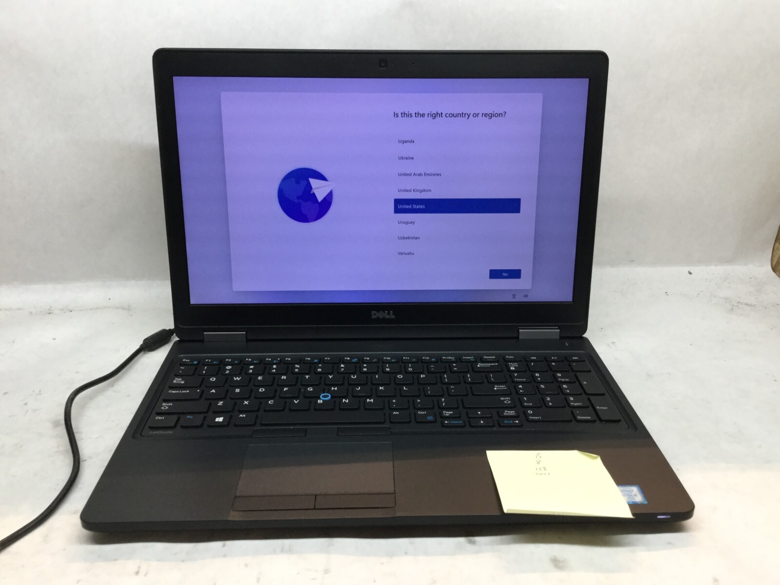 Dell Latitude 5570 15.6″ i5-6300U 2.4Ghz 8GB RAM 128GB SSD Win 11 Pro