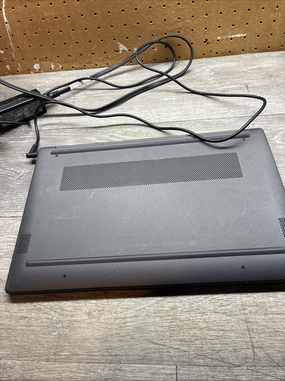 HP 255 G10 15.6″ Laptop W/AMD Ryzen 3 7330U AS-IS NO RETURNS