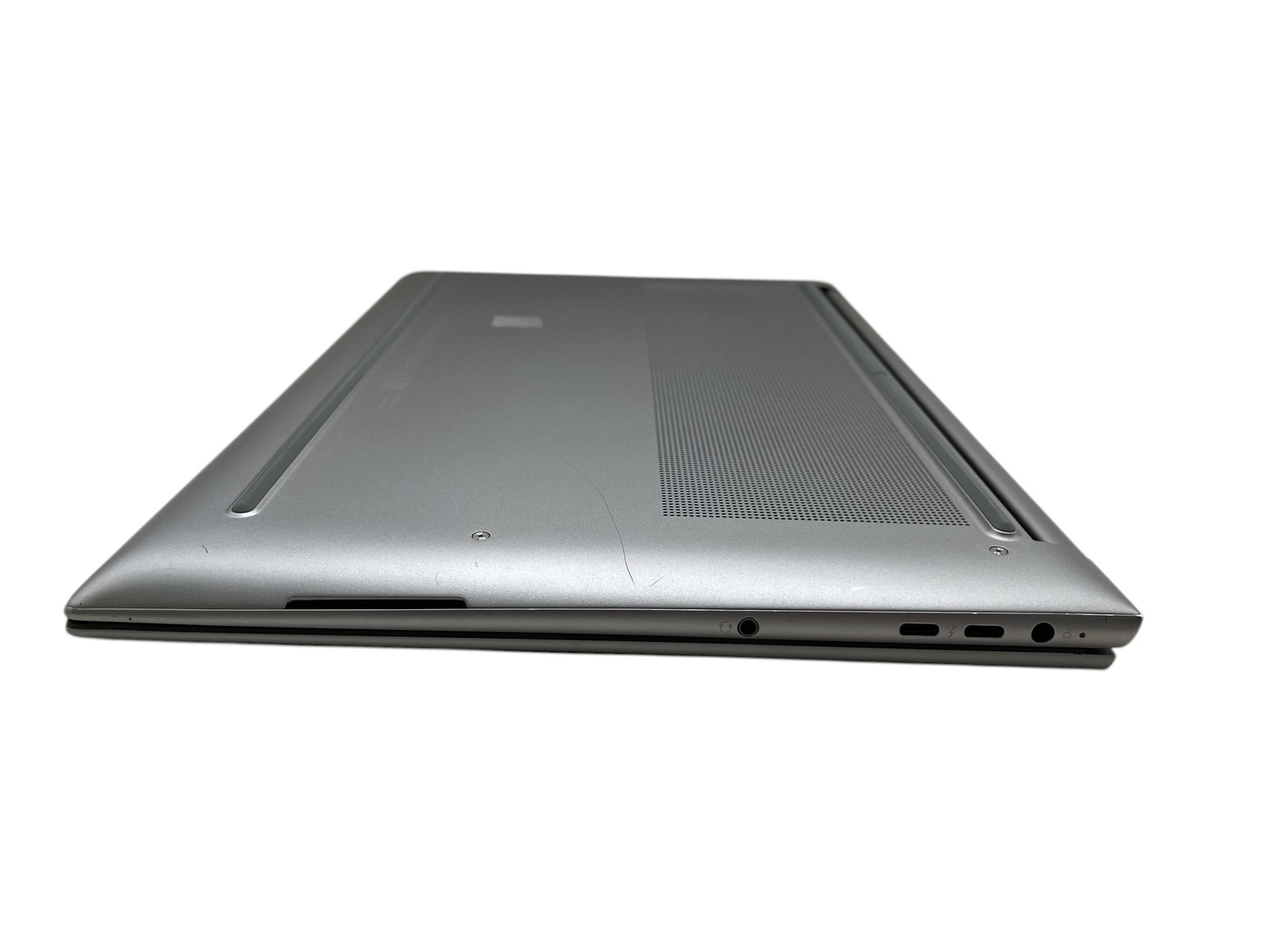 HP ZBook Studio G10 16″- i7-13800H – 32GB RAM – 512GB SSD – Grade D