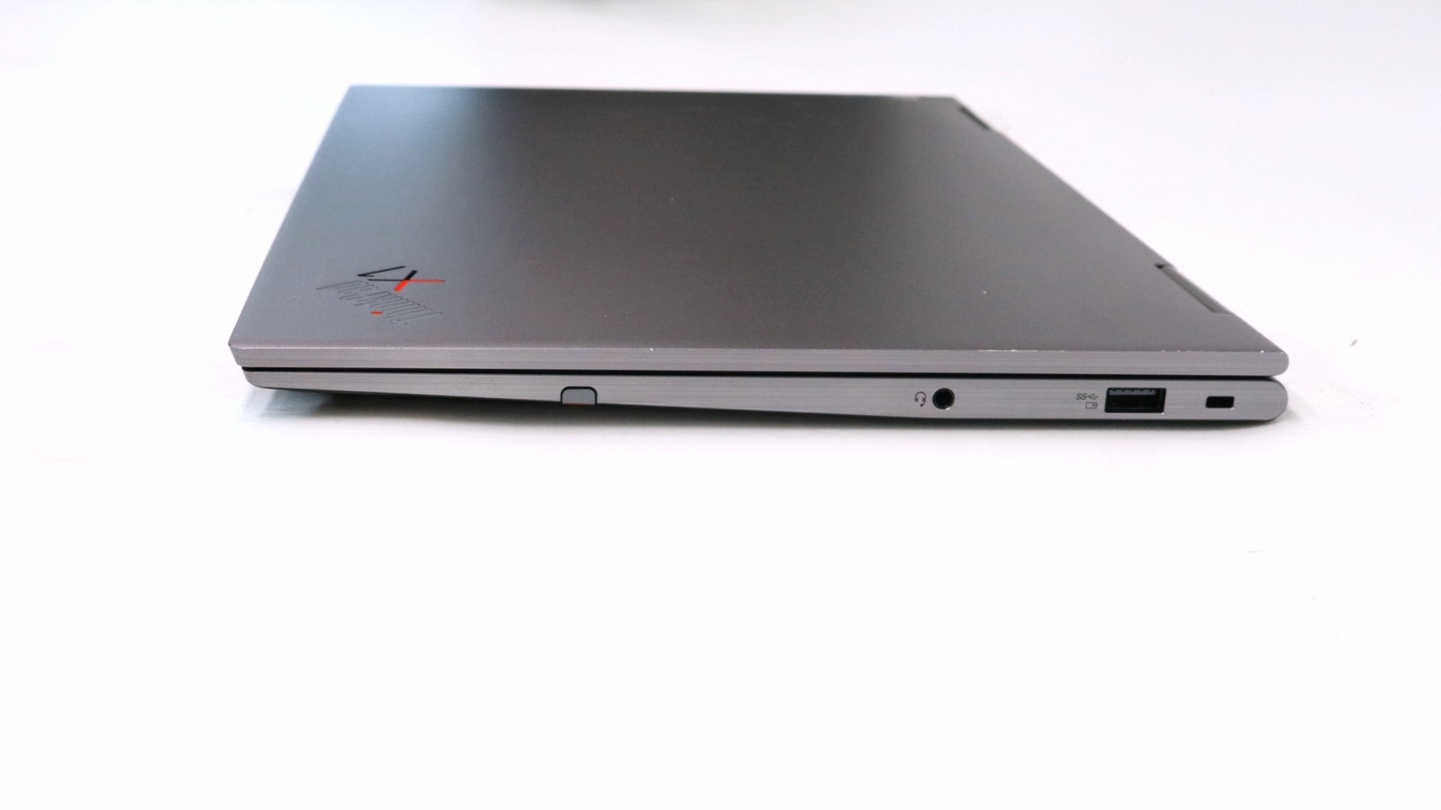 Lenovo ThinkPad X1 Yoga Gen 7 14″ i7-1265u 16GB 512GB – Very Good