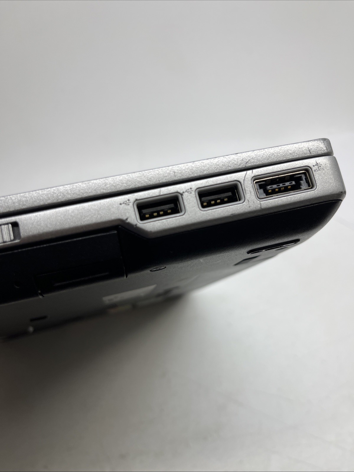 DELL LATITUDE E6420 Laptop w/ Intel Core i5-2520M 2.50 GHZ + 8GB No HD/Battery