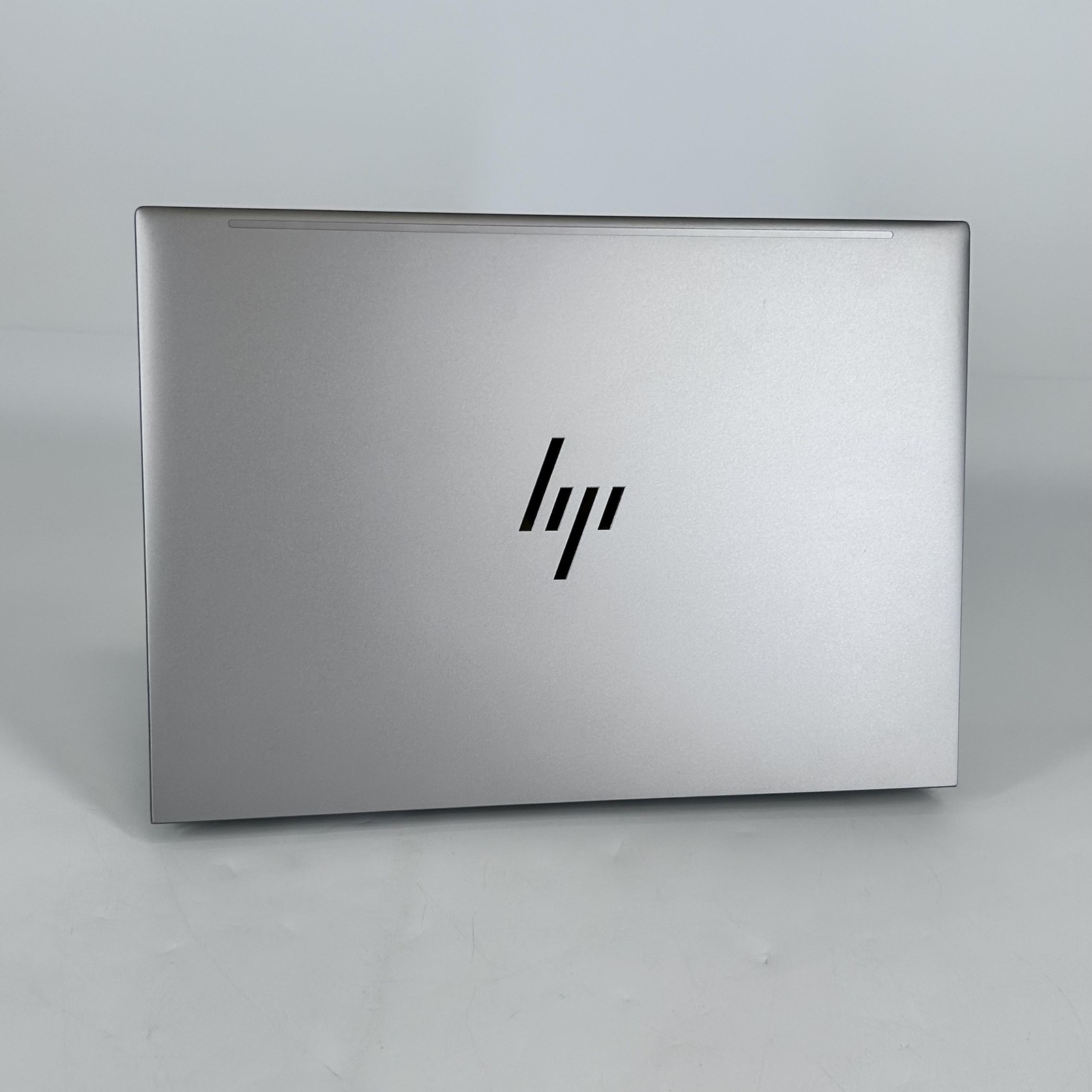 HP ZBook Firefly 14 G11 Silver FHD+ 1.7 GHz Ultra 7 165U 32GB 1TB SSD Very Good