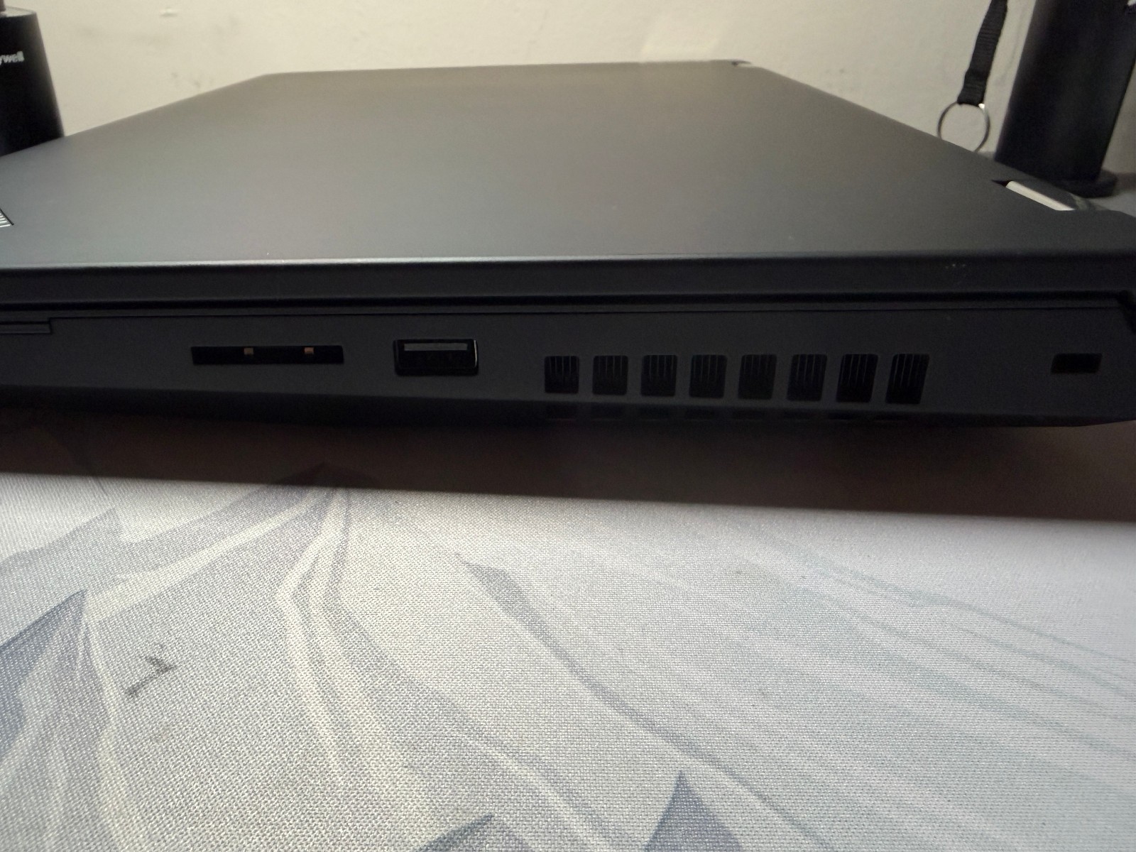 Lenovo ThinkPad T15g Gen 1 i7-10850H 32GB DDR4 512GB SSD NVIDIA RTX 2070 W11P