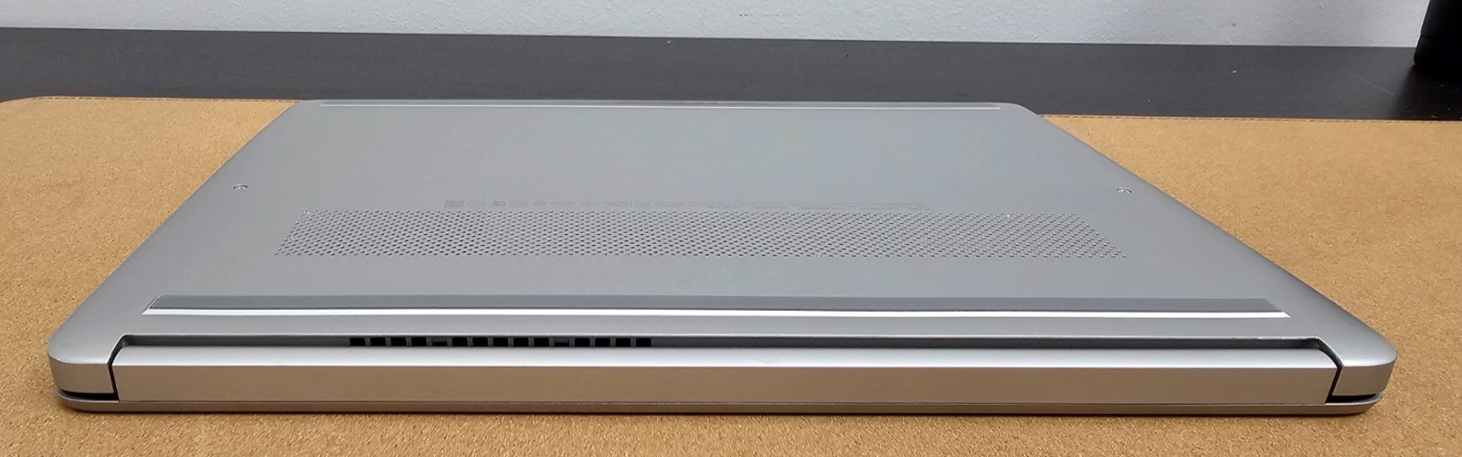 HP Laptop PC 14-dq2043cl i3-1125G4 FHD N-T 8GB Ram 256GB Windows 11 Home
