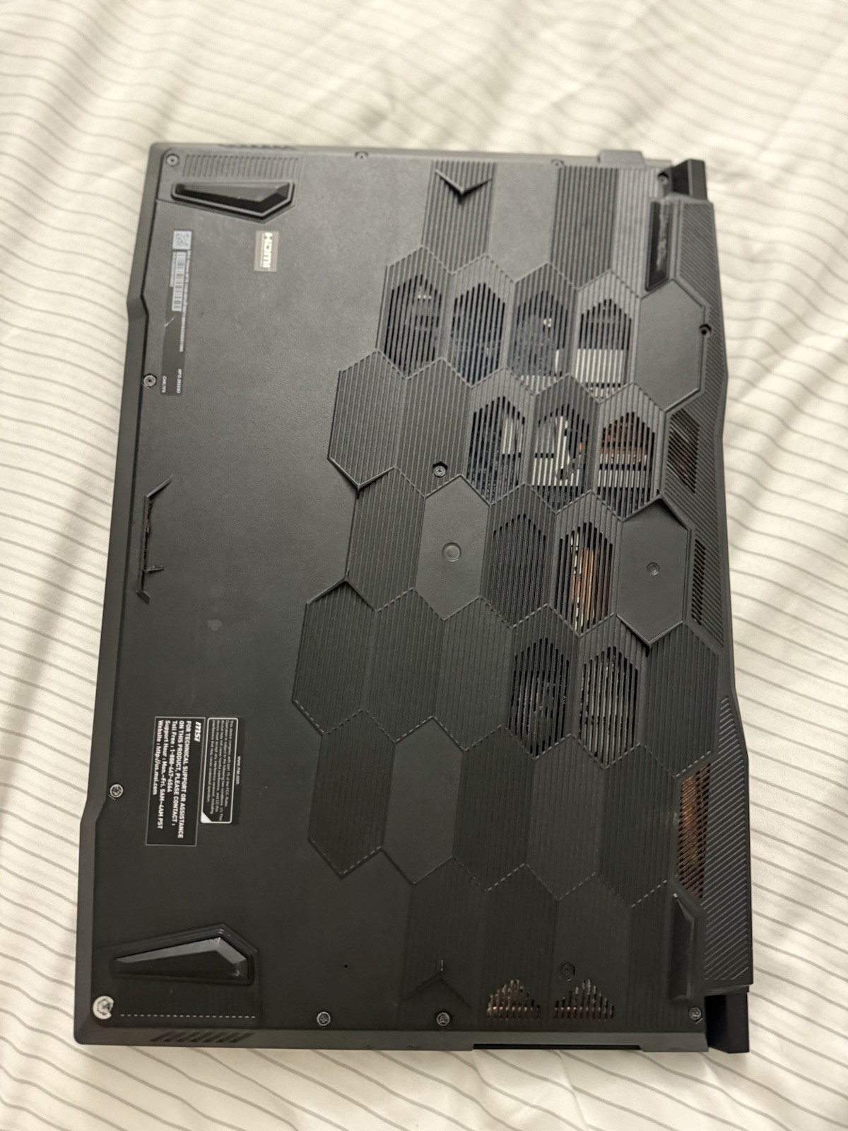 MSI Katana GF66 12UE Intel i7-12700H GeForce RTX 3050 Ti 4GB 32Gb DDR4 4TB SSD