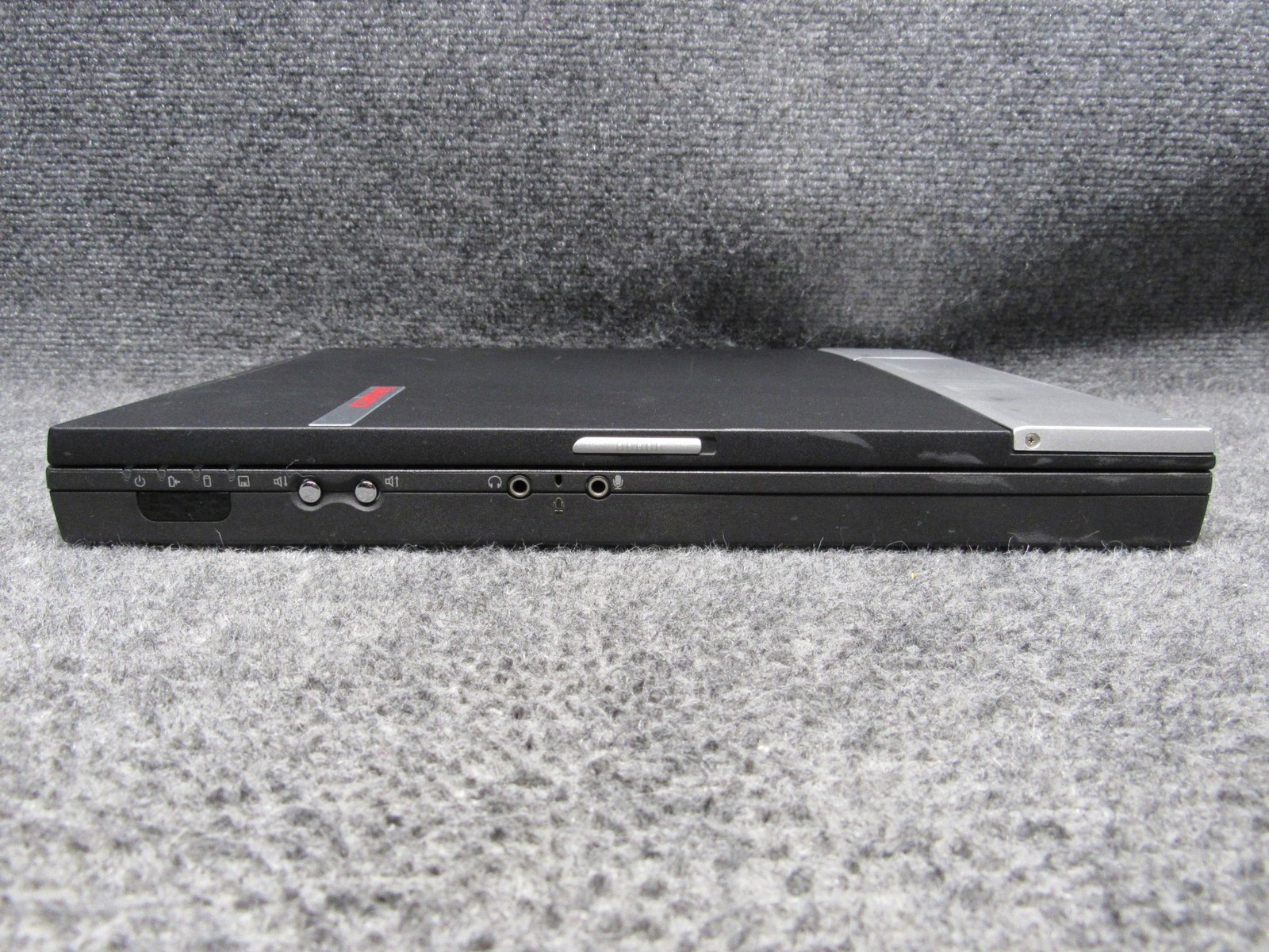 Compaq Evo N600c 14″ Laptop Intel Pentium 3 1.20GHz 256MB RAM *NO HDD*