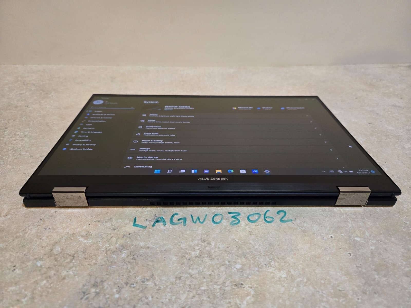 Asus Zenbook 15.4″ Laptop – 512GB SSD – intel i7 – 16GB Ram – Model Q529Z