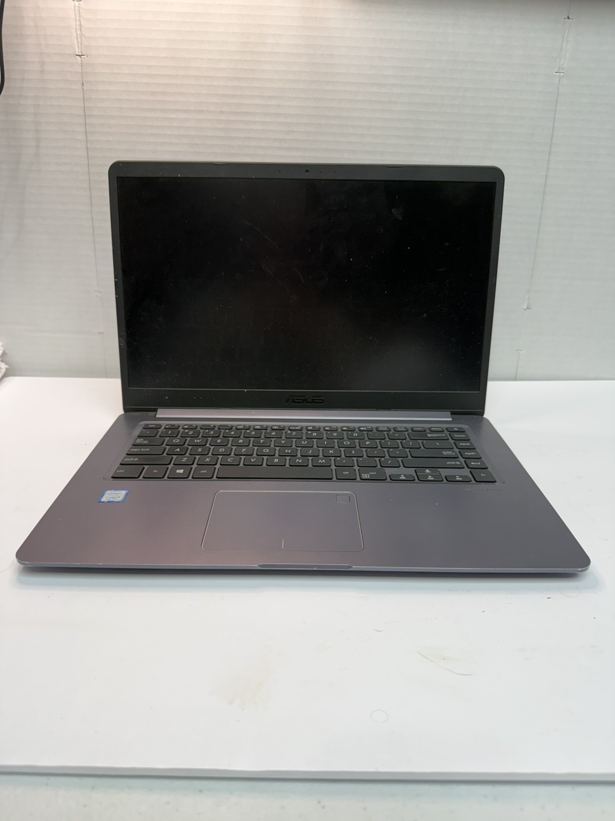 ASUS Laptop X510UAR 15″ Core i5-8250U 1.6GHz 8GB RAM With Charger
