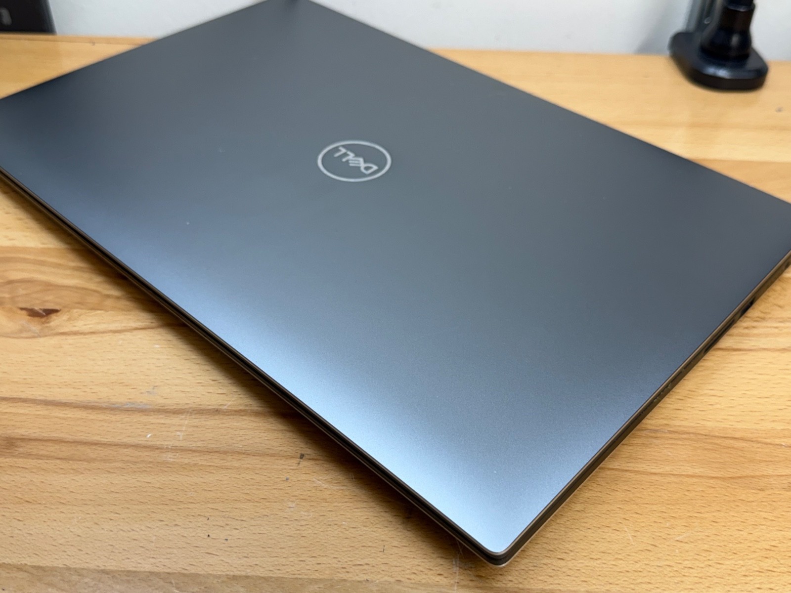 Dell Precision 5540 15.6″ Laptop: Intel Core i5-9400H, 16GB RAM, 256GB SSD GUC