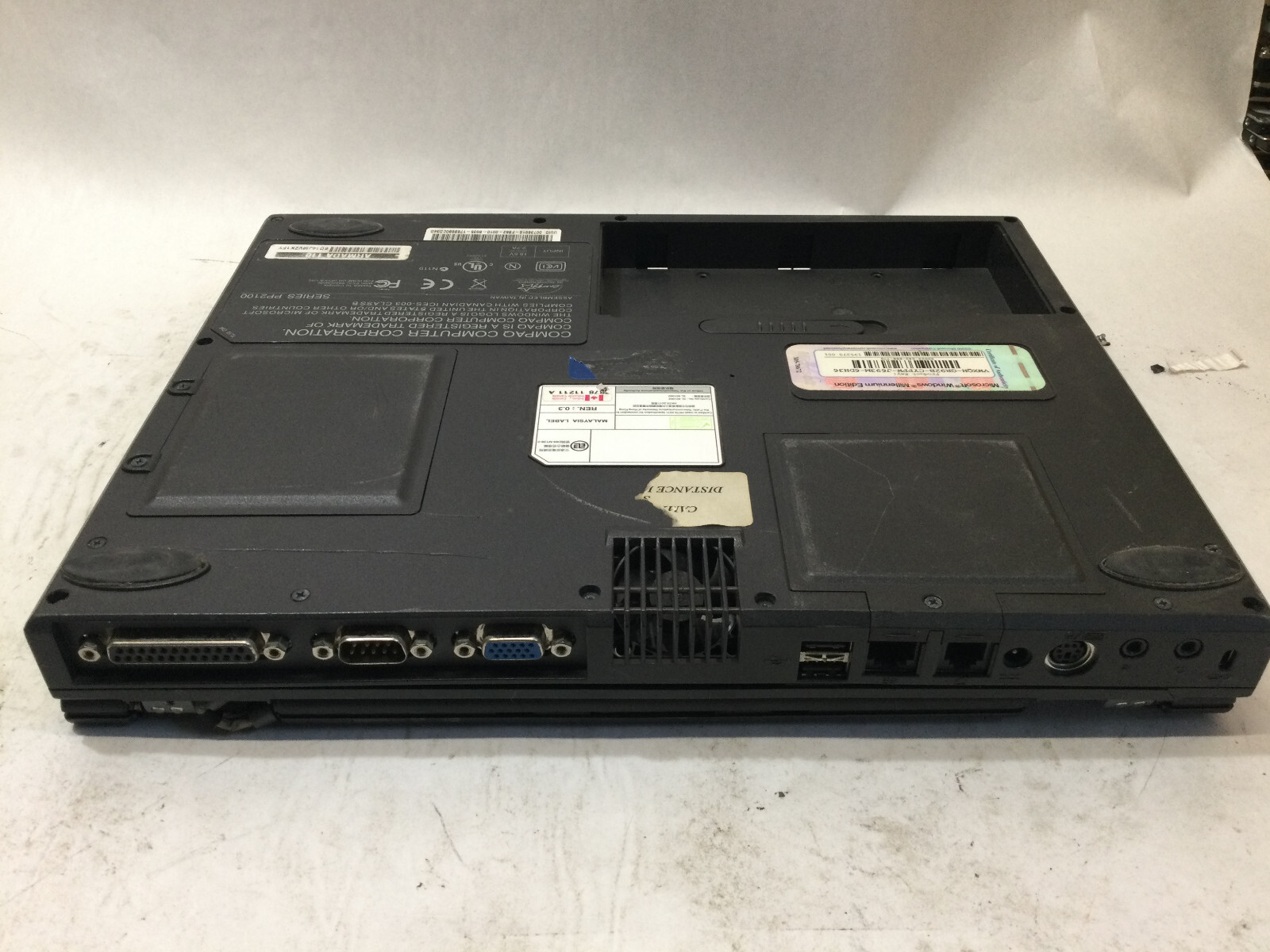 COMPAQ ARMADA 110-PP2100 – FOR PARTS – 256MB RAM – INTEL PENTIUM – READ DESC -BB
