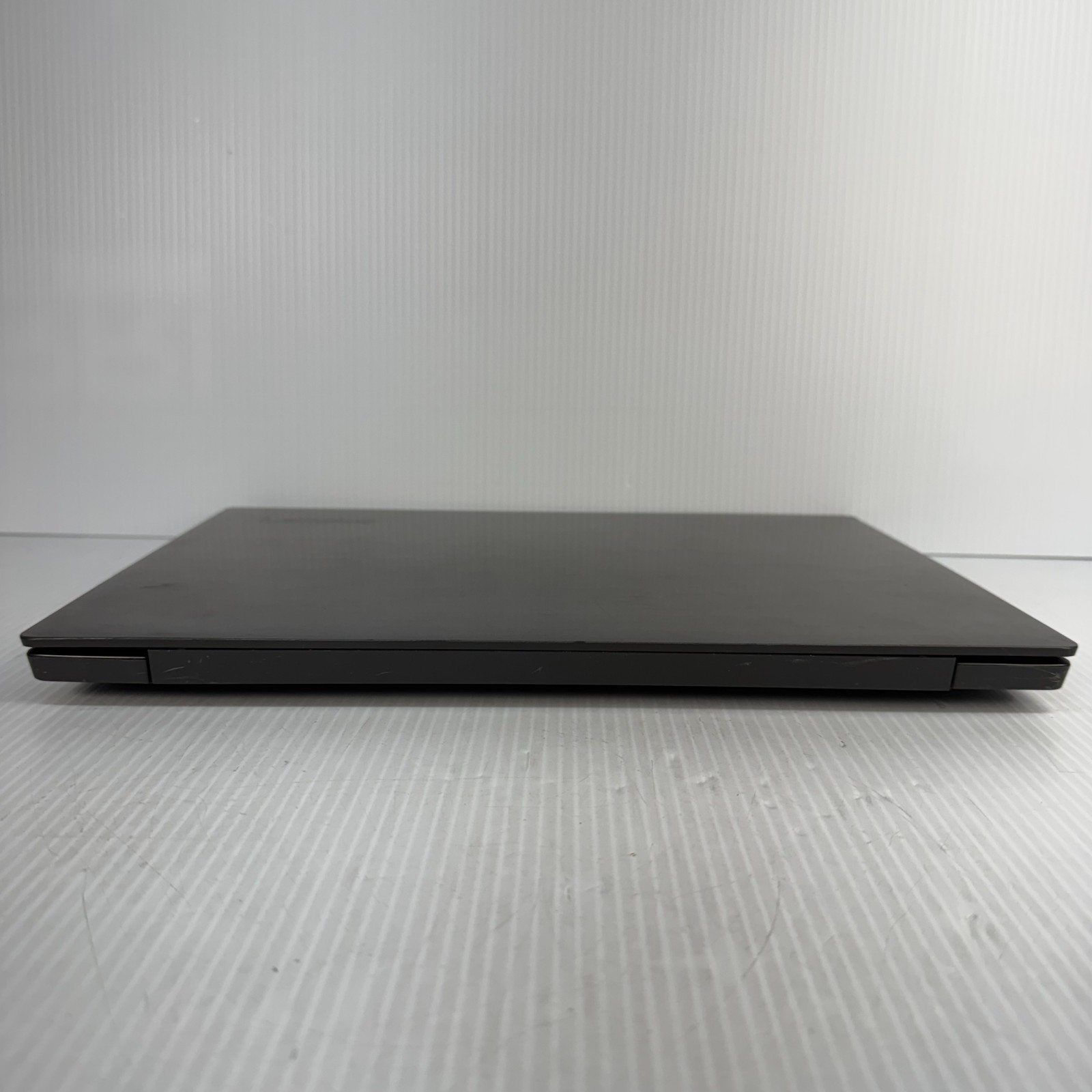 Lenovo V330-14ARR Ryzen 5 14″ Windows 11 Pro Laptop 128GB SSD 12GB *WEAR*