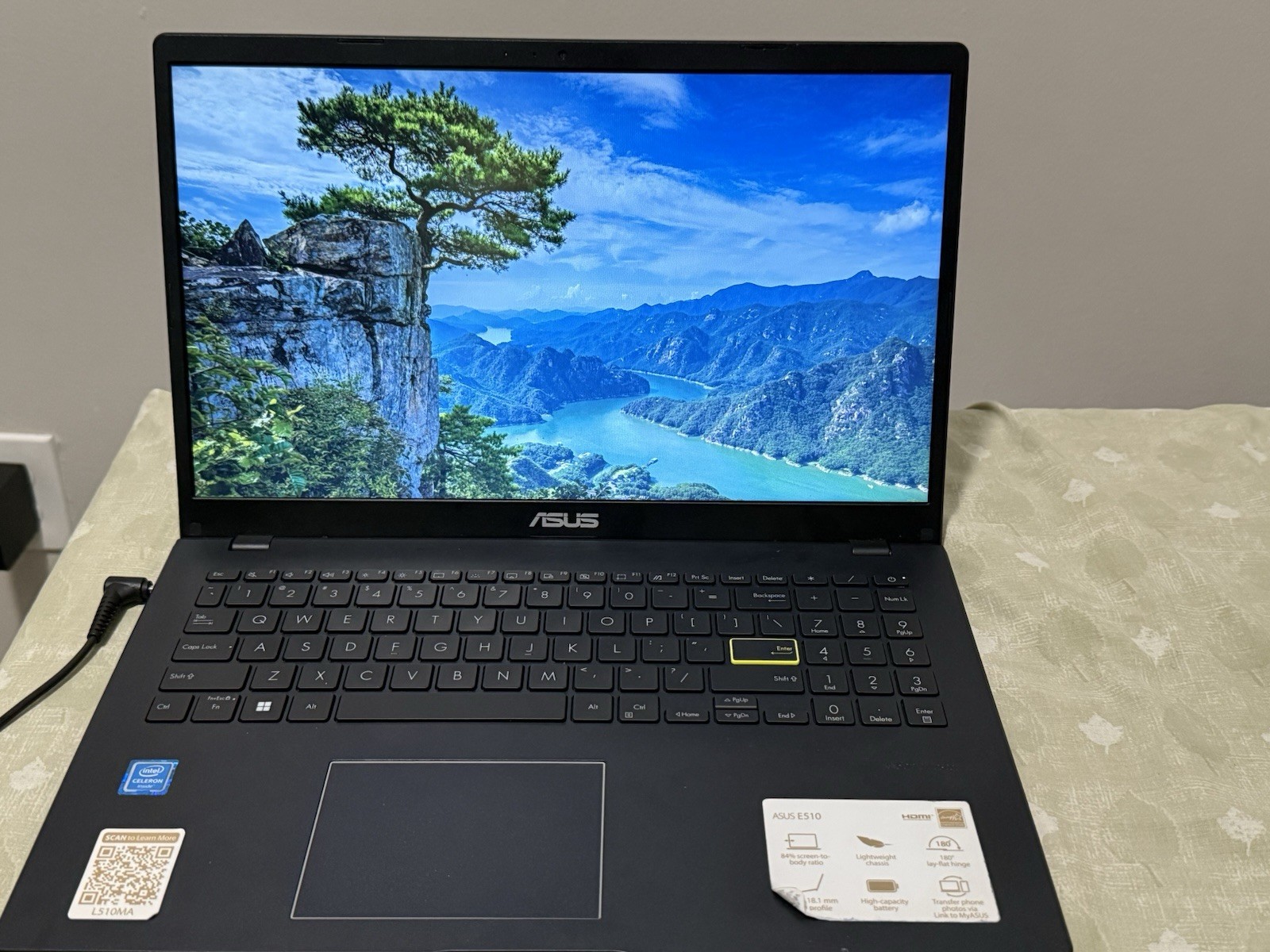 ASUS E510 15.6” Laptop – Intel/Qualcomm, 8GB RAM, 512GB SSD, Windows 10.