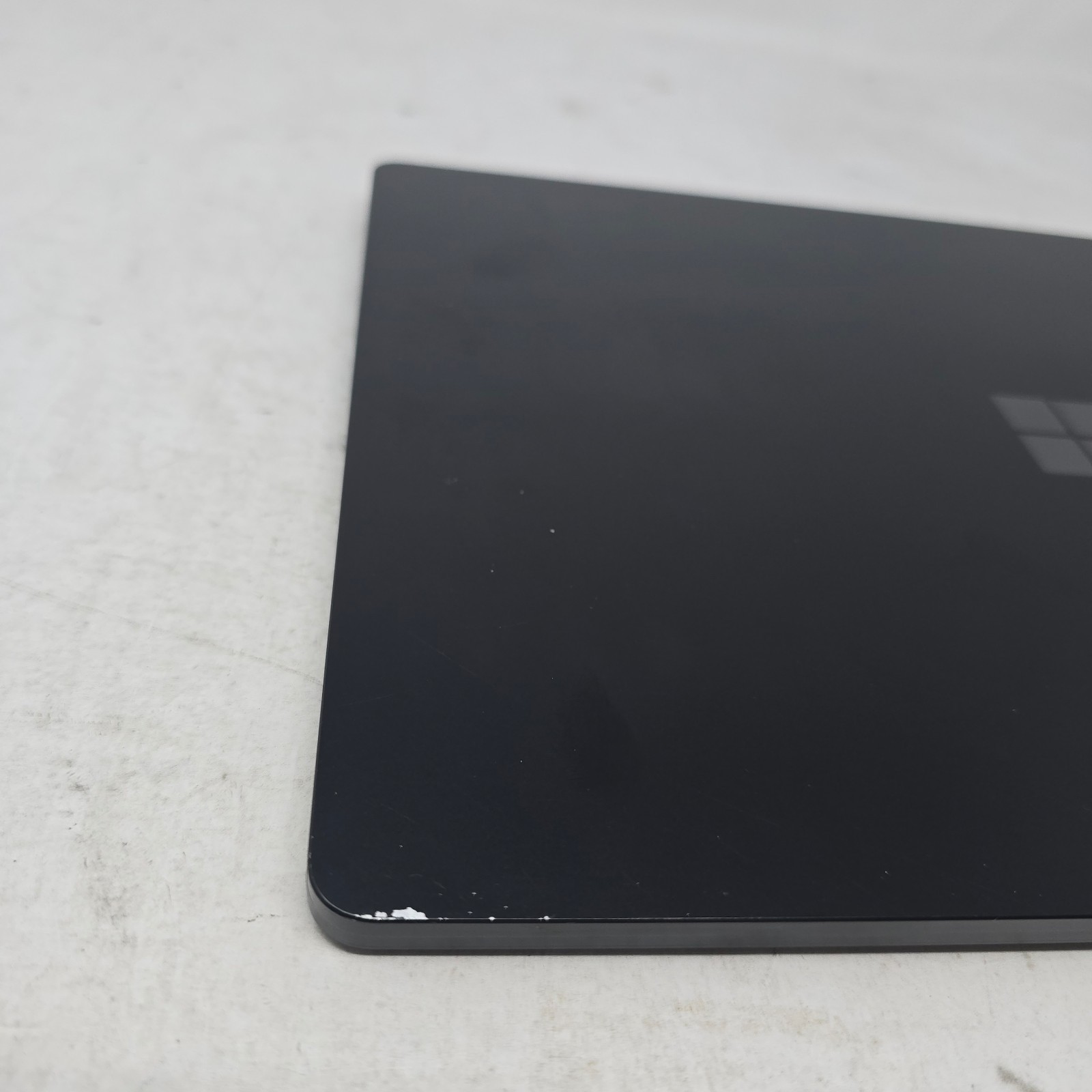 Surface Laptop 3 MODEL 1868 13.5″ TOUCH – i5-1035G7✔8GB RAM✔256GB SSD