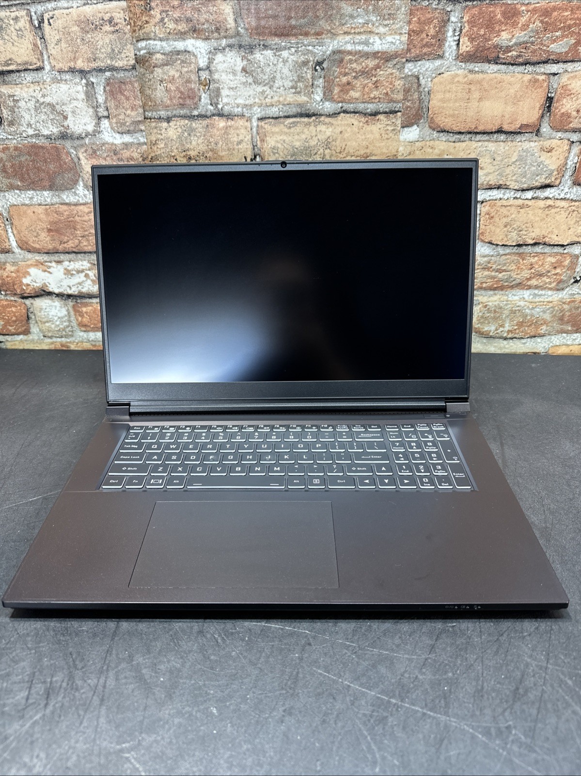 System 76 Gazelle 17 Tested LCD Screen w/ Chassis & Battery – No Motherboard