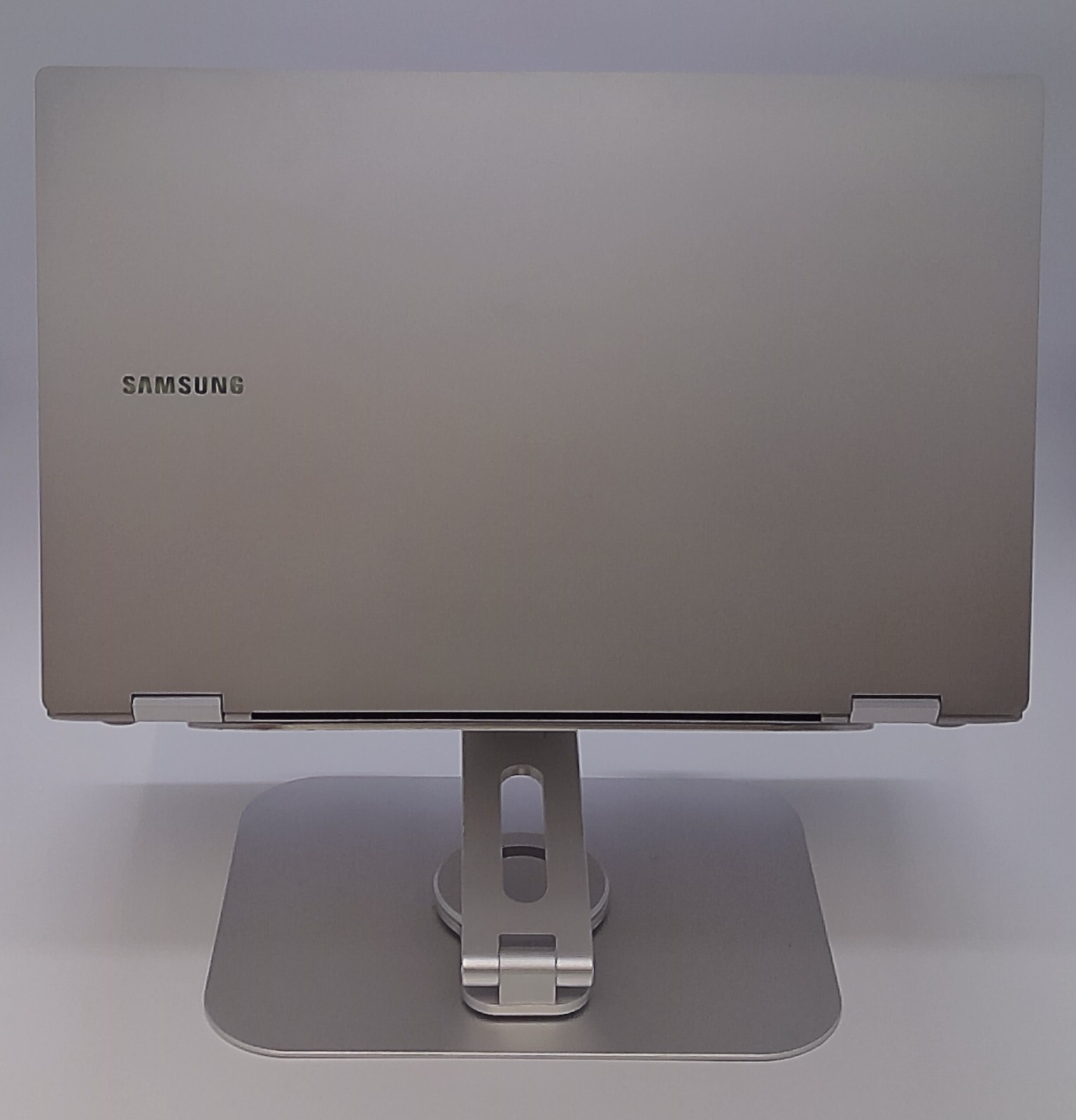 Samsung Galaxy Book2 Pro NP950QED-KB1US 15.6″ i7-1260P 16GB 1TB W11P USED NO AC