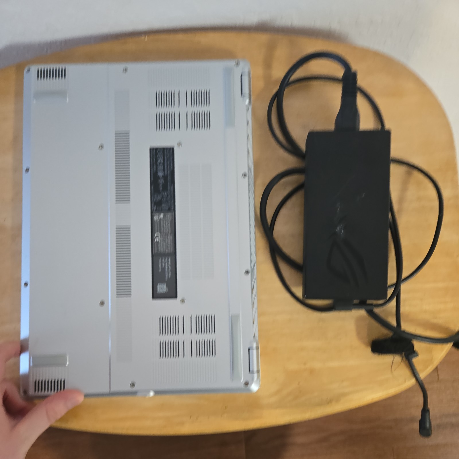 ASUS Zephyrus G14 – 144hz, RTX 3060, Ryzen 9 5900HS, 16 GB RAM, 1 TB SSD