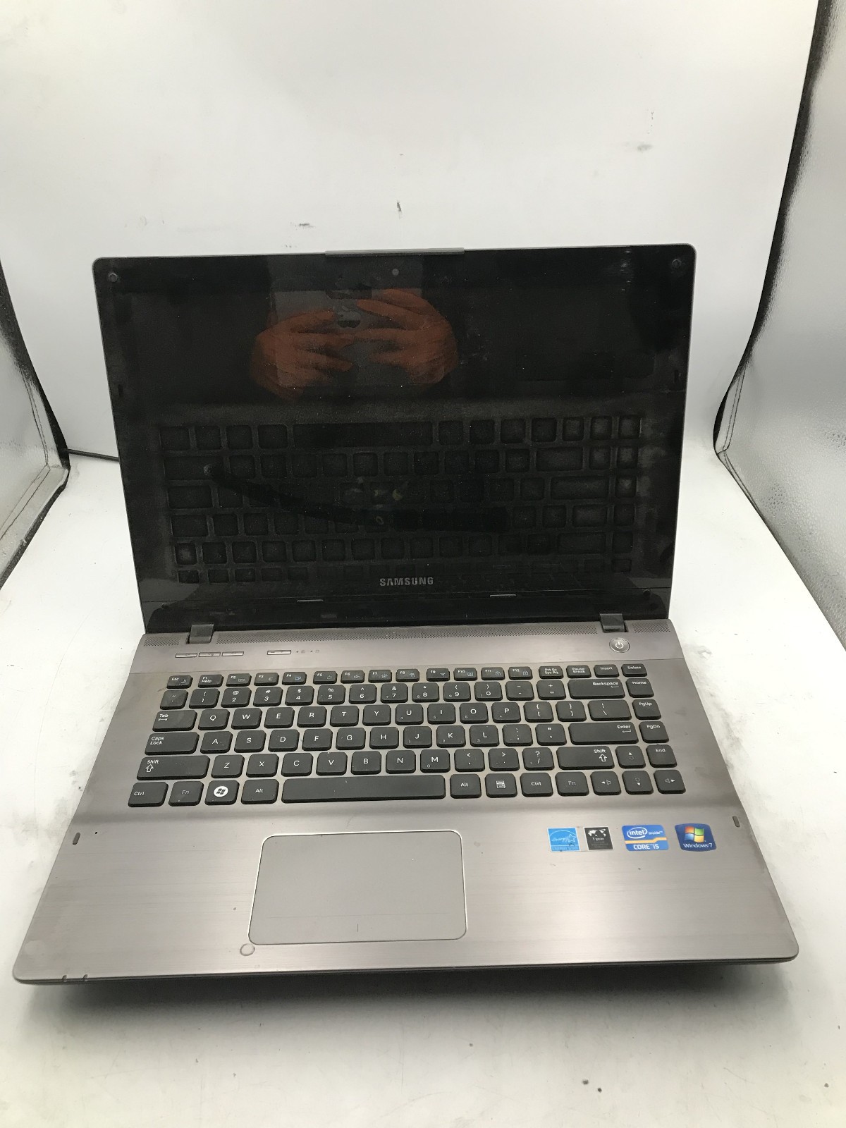 SAMSUNG QX411L – FOR PARTS/REPAIR – INTEL I5 2430M – NO RAM – READ DESCRIP – BB!