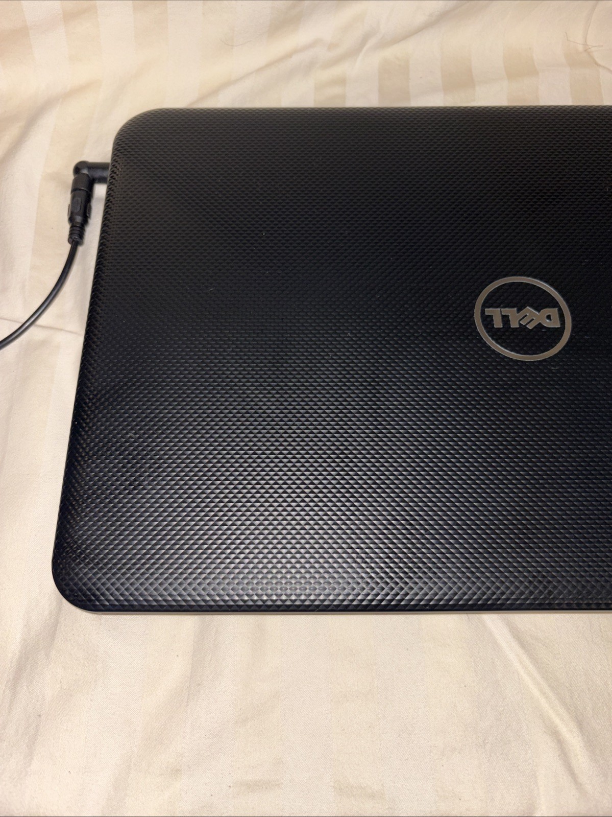 Dell Inspiron 17 3721 17.3″ Laptop Intel Core i3-3227U 4 GB, 500 GB, Win 10 Home