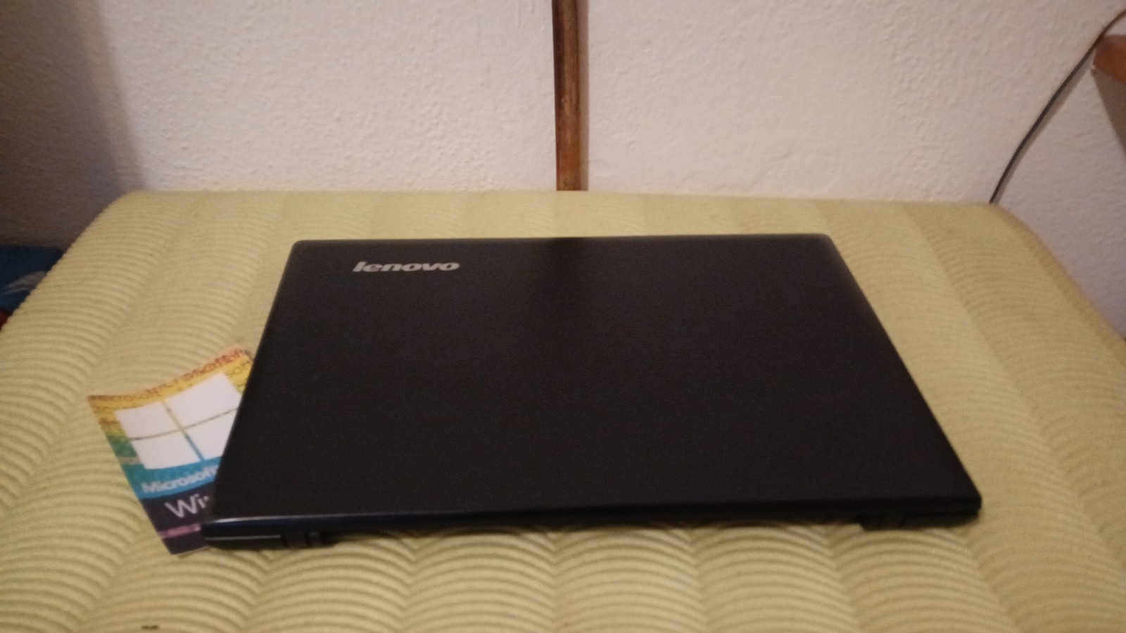 Lenovo Z50-75 15.6″ AMD A8-7100 4C+4G 8gb 128gb AMD t5 m230 2gb