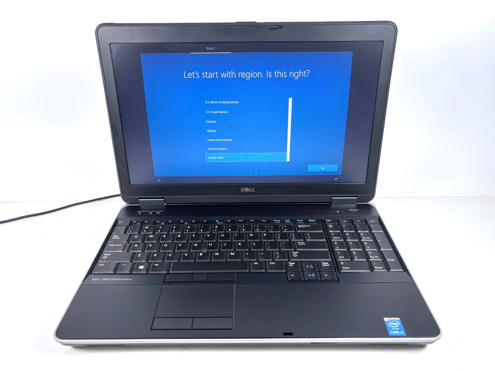 Dell Precision M2800 – 15.6″ HD, 2.7GHz i5, 8GB RAM, 500GB HDD, Windows 10