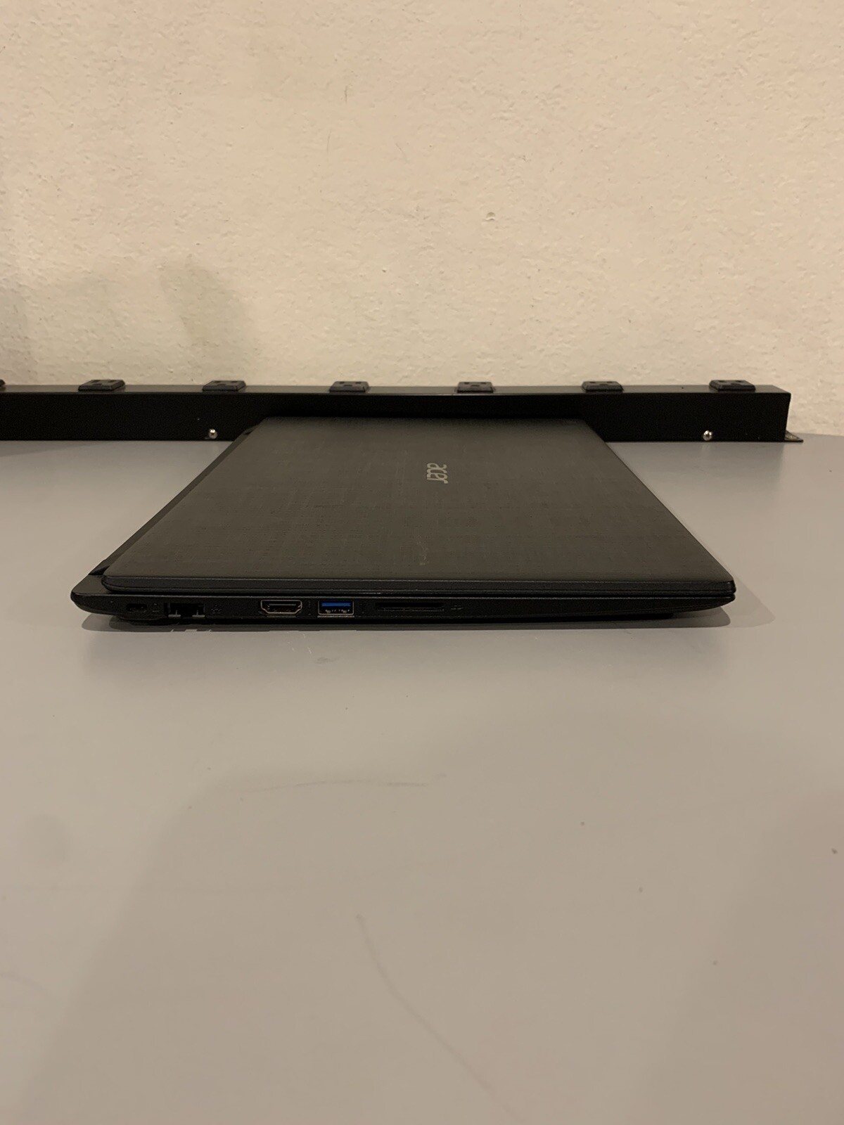 14″ Acer Aspire 1 A114-31-C4HH Laptop Celeron N3450 1.1GHz 4GB RAM 32GB