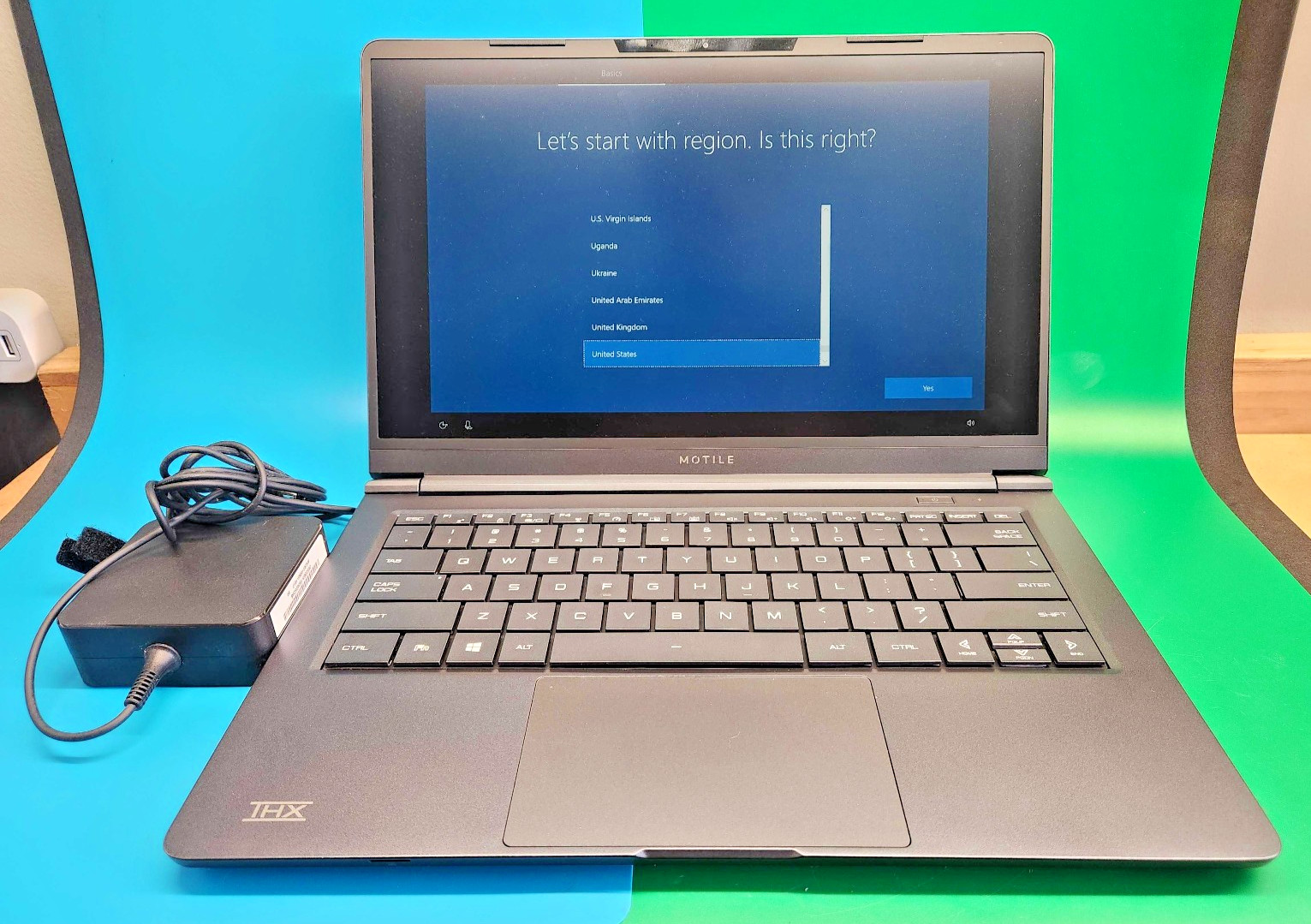 MOTILE M141 14″ Laptop – AMD Ryzen 3 3200U 4GB RAM 128GB SSD WIN10 – New Battery