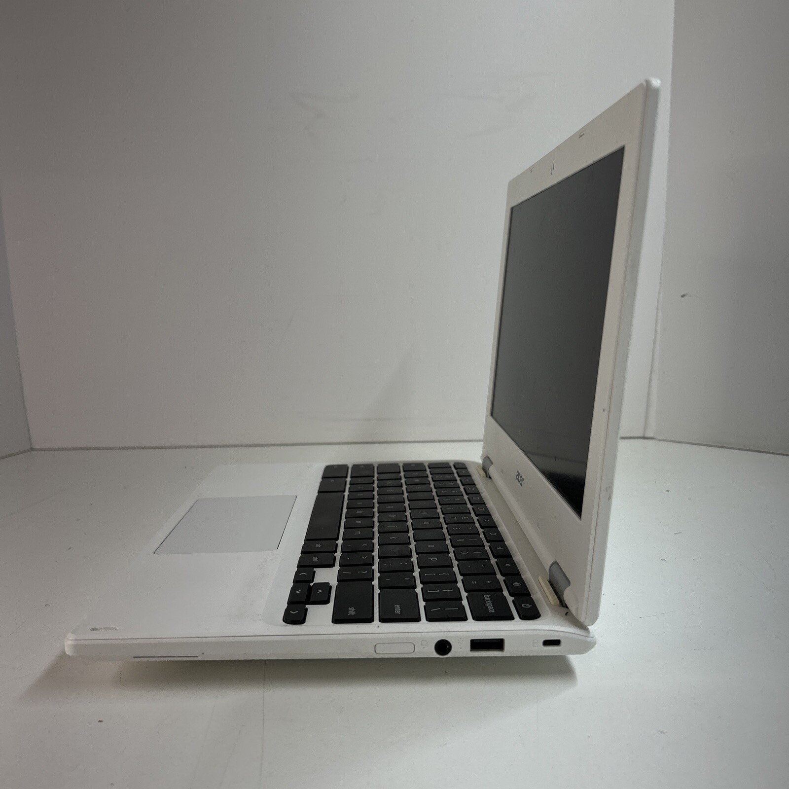 Acer Chromebook 11 CB3-131 Intel Celeron N2840 2GB RAM 16GB eMMC ChromeOS
