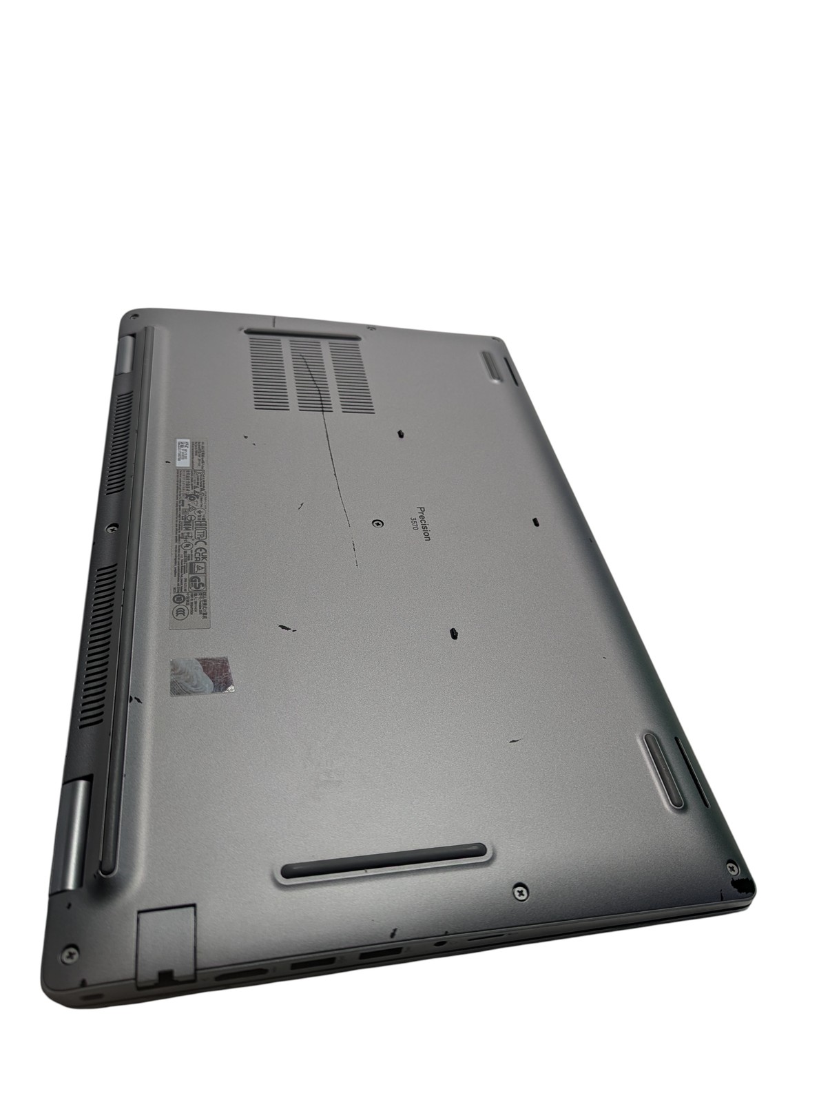 Dell Precision 3570 i7-1265U 15.6″ 32GB RAM – 2TB SSD “Grade D”