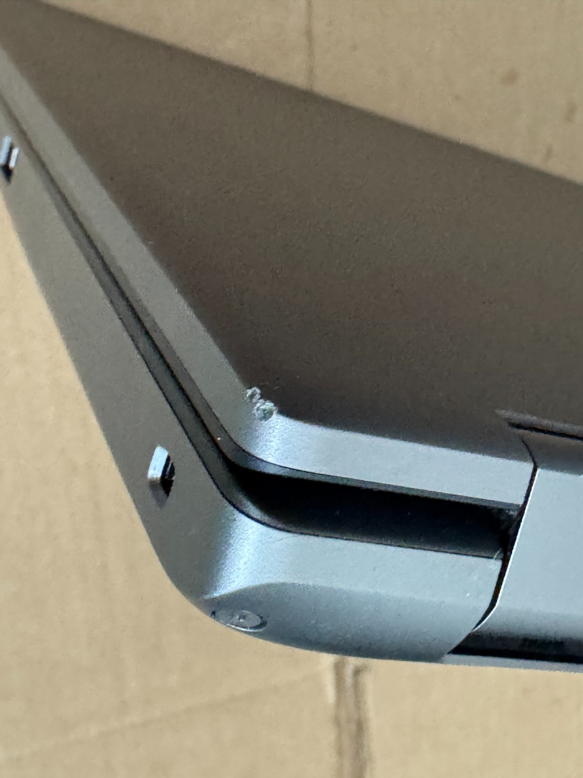 Dell Precision 7770 17.3″ FHD i7-12850HX RTX A1000 4GB 32GB RAM 1TB SSD Wi-Fi 6E
