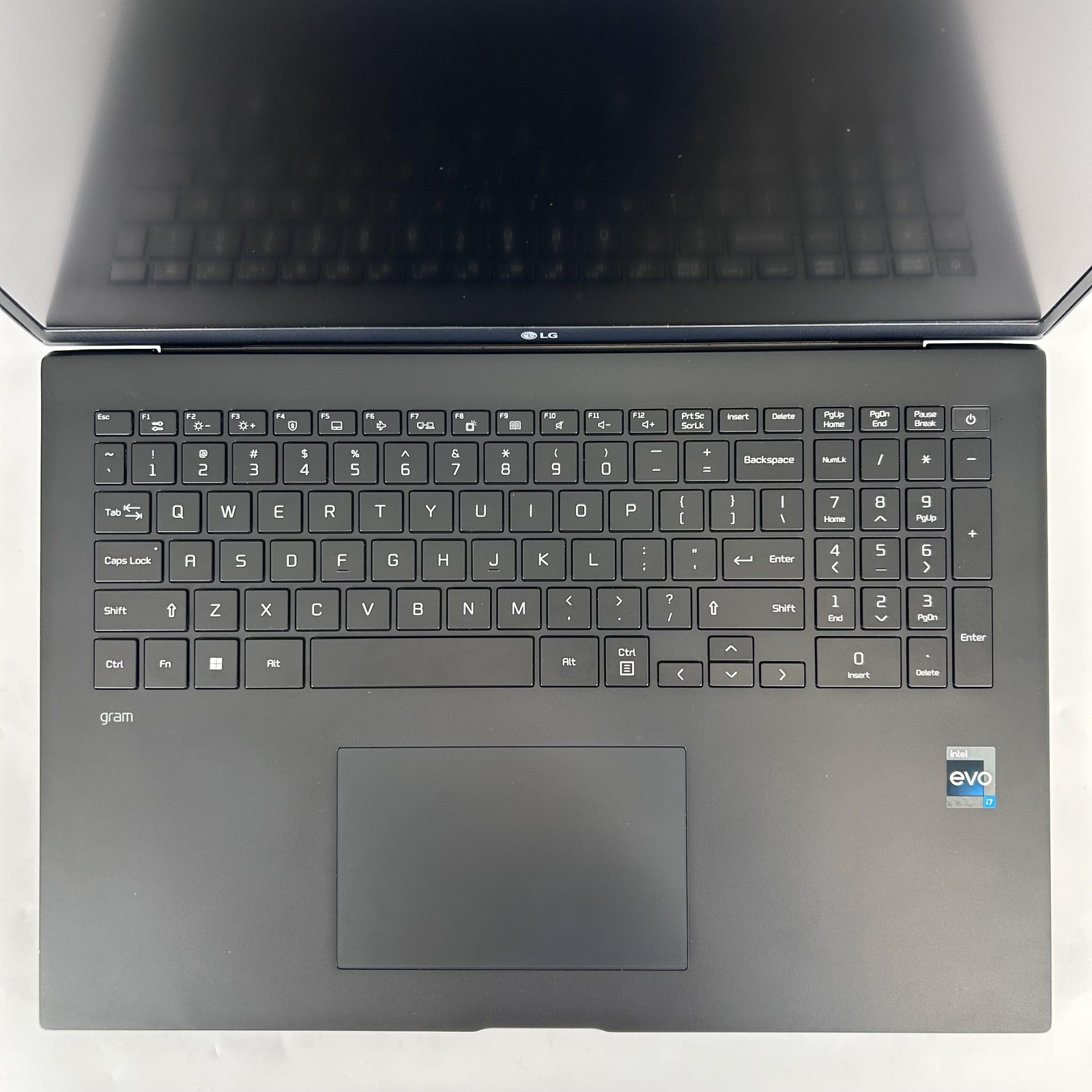 LG Gram 17 Black QHD+ 2.6 GHz i7-1360P 32GB 1TB SSD Very Good