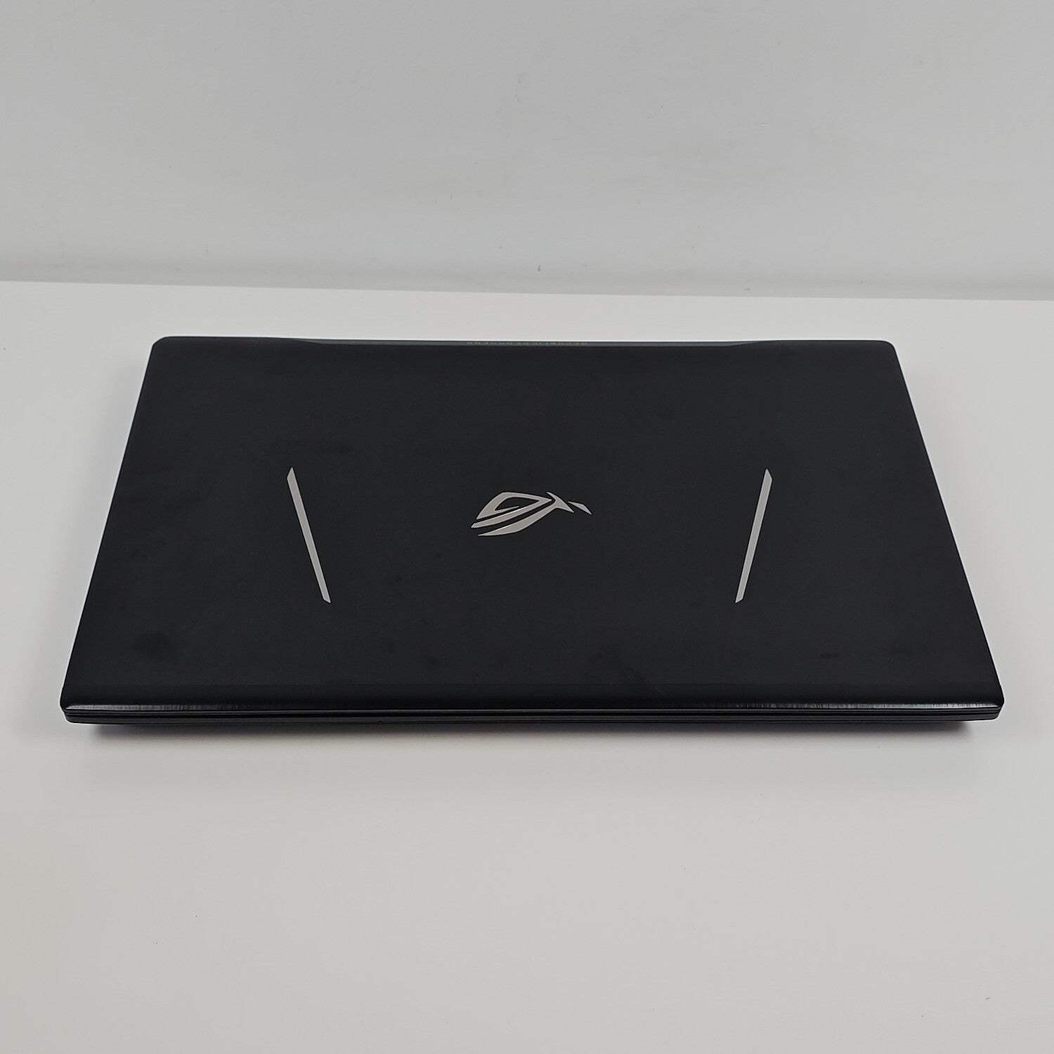 Asus ROG GL753VE 15.6″ i7-7700HQ 2.8GHz 16GB RAM 128GB SSD 1TB HDD GTX 1050 Ti