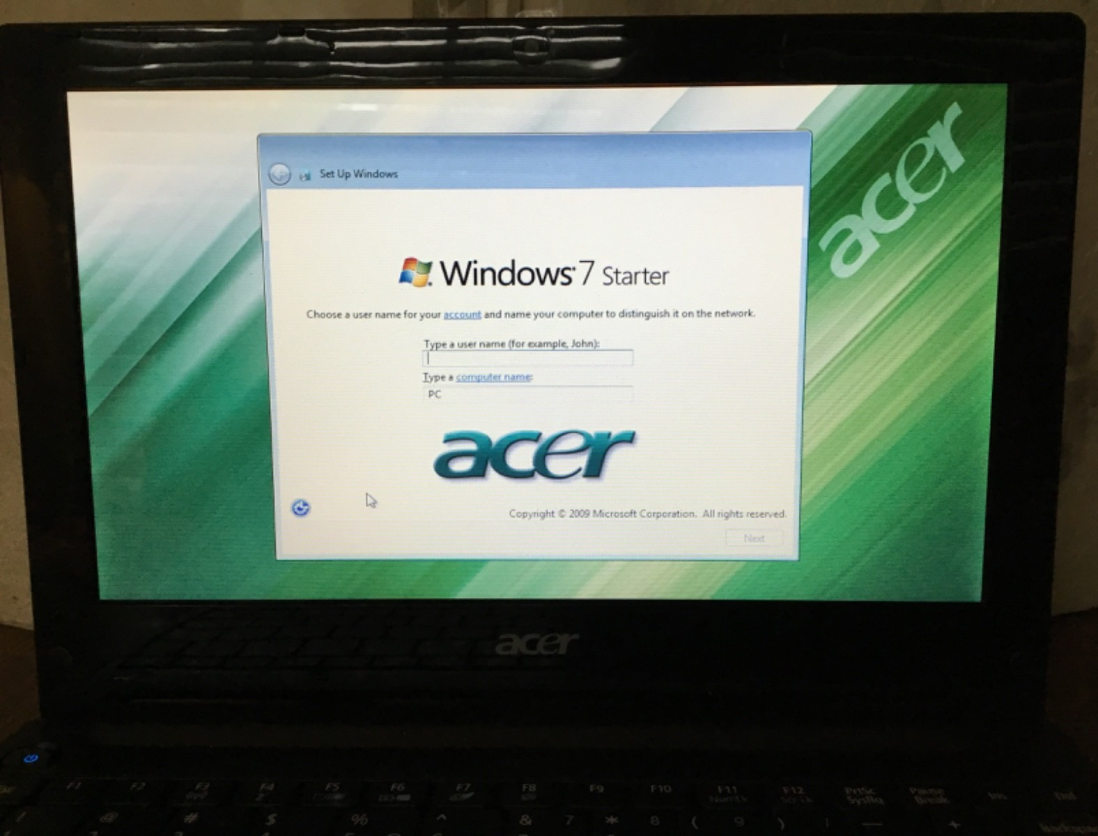 Acer Aspire One D255E Intel Atom N455 1.66GHz, 512KB Cache Windows 7 Bag Charger