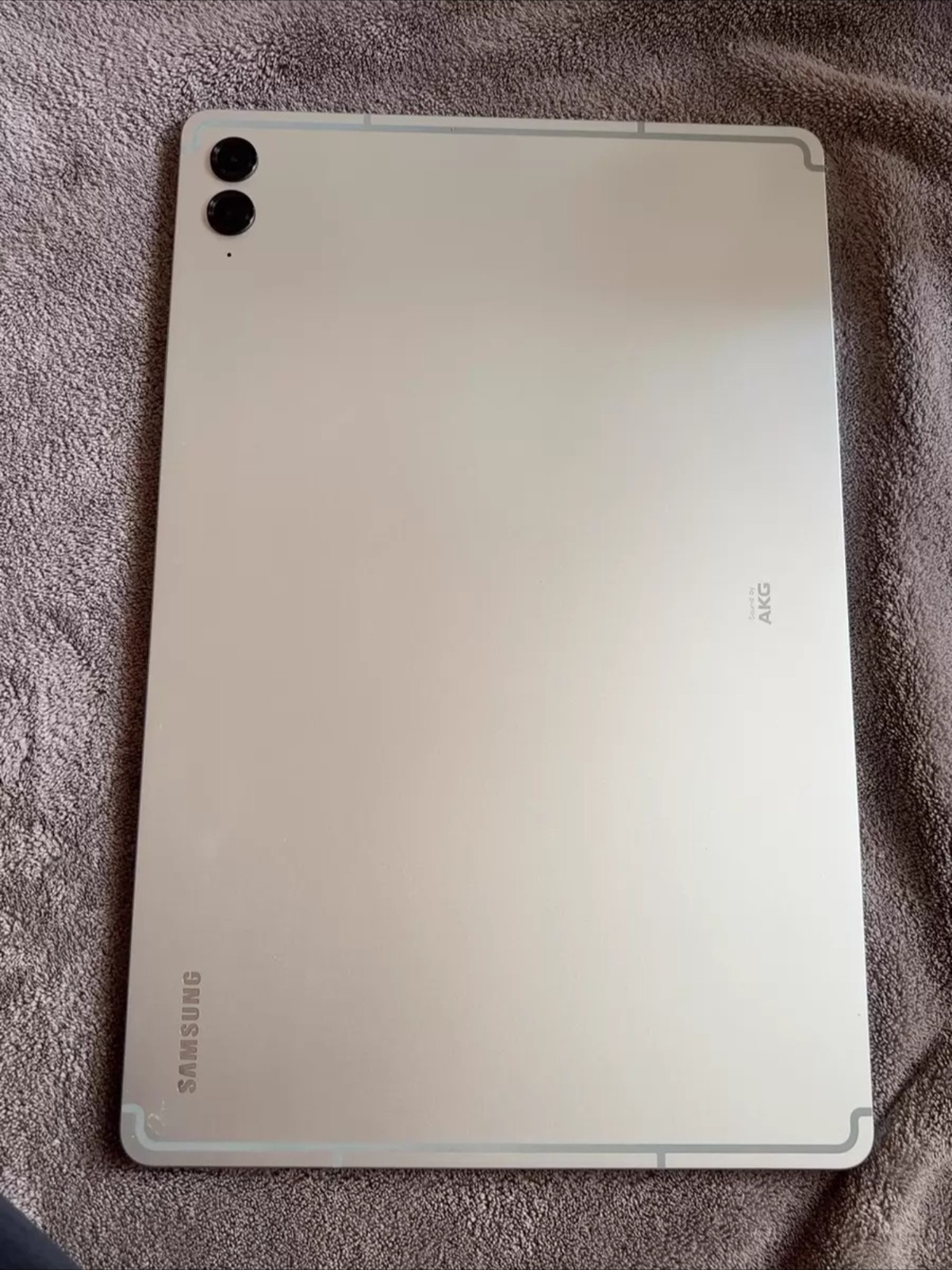 Samsung Galaxy Tab S9 FE+ 12.4″ 8MP Exynos 1380 10090mAh WIFI Android