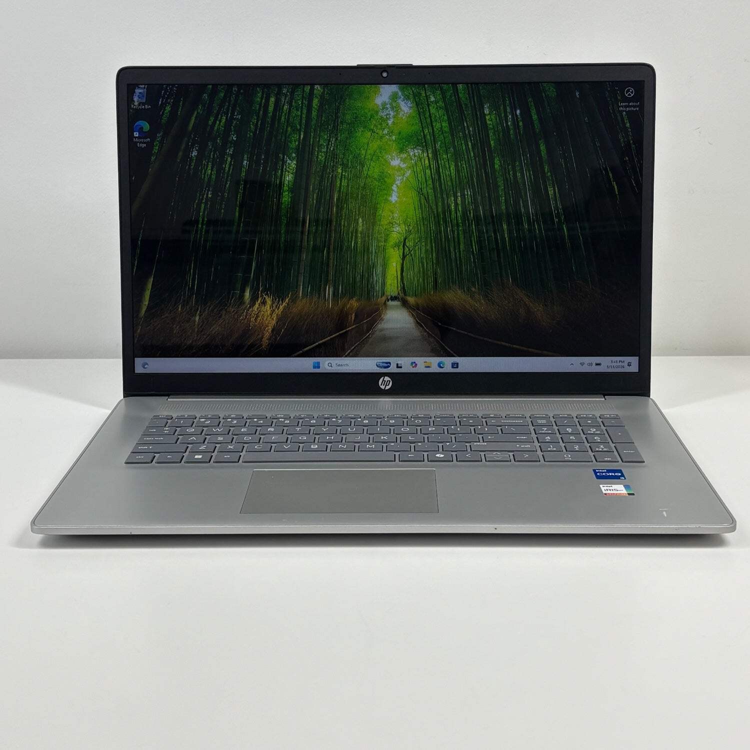 HP Laptop 17-CN3123NR 17.3″ i5-1335U 1.3GHz 16GB RAM 512GB SSD