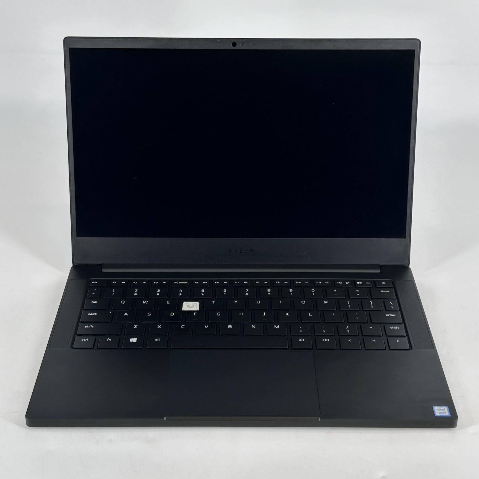 Razer Blade Stealth 13 FHD i7-8565U 1.80GHz 8GB 256GB SSD Good Chipped Screen