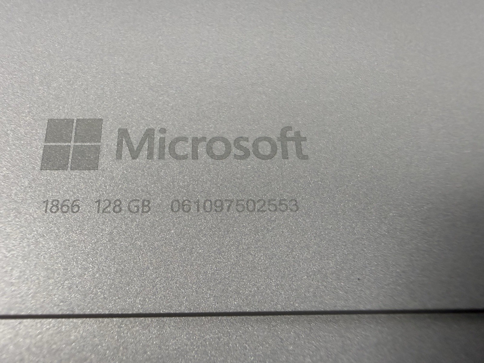MICROSOFT SURFACE PRO 7 12.3″ 2736X1824 I5-1035G4 8GB 128GB SSD WIN 11 PRO