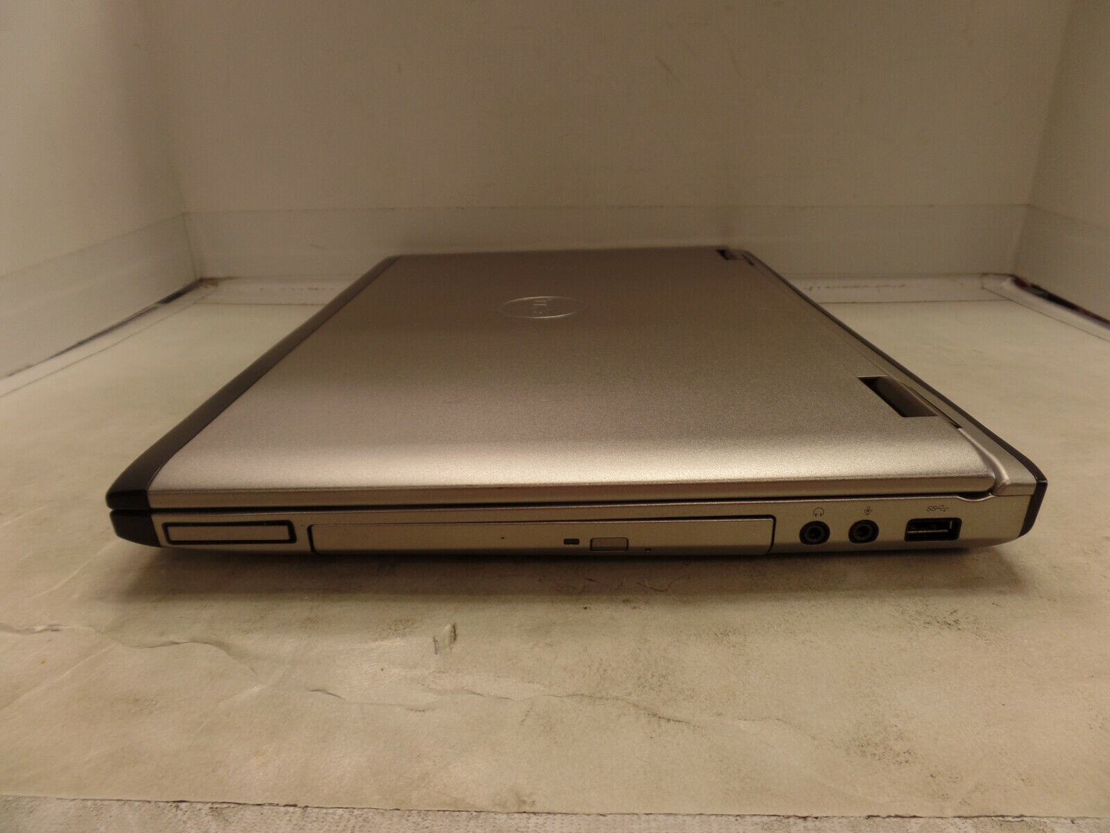15.6” Dell Vostro 3550 i5-2410M @ 2.30GHz 320GB 4GB Windows7, Backlit KB, laptop