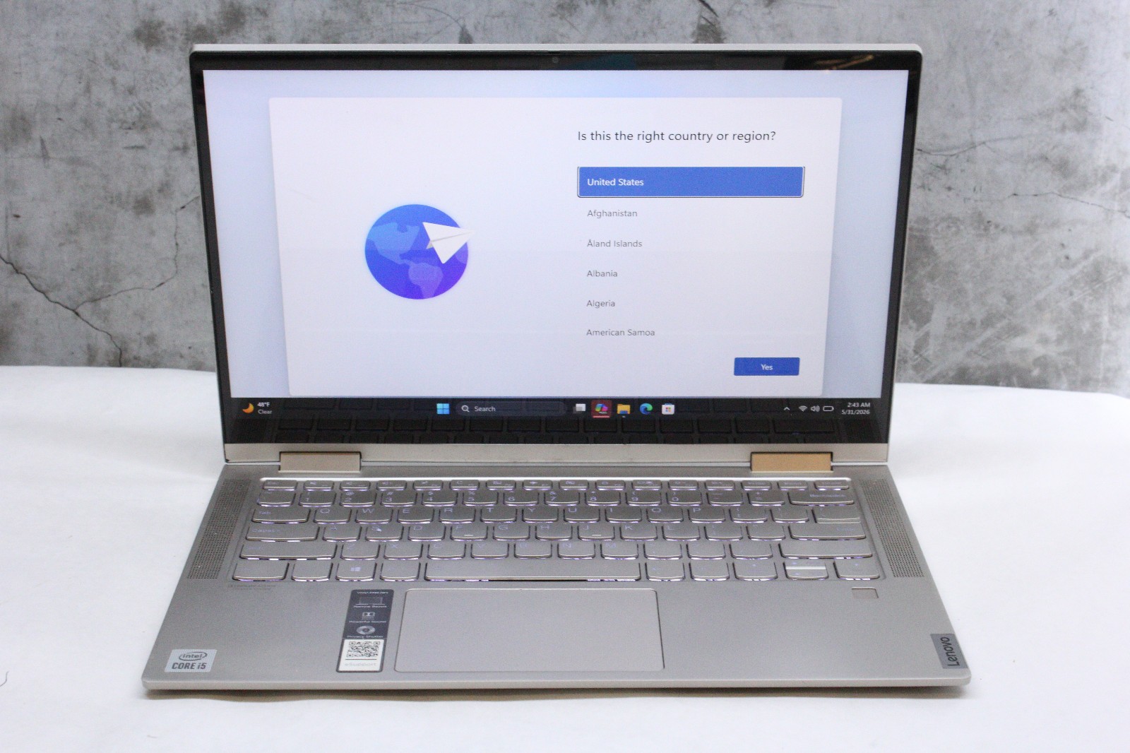 Lenovo Yoga C740-14IML *Bad KB, Grade C- Read* i5-10210U, 8GB Ram, 256GB NVMe