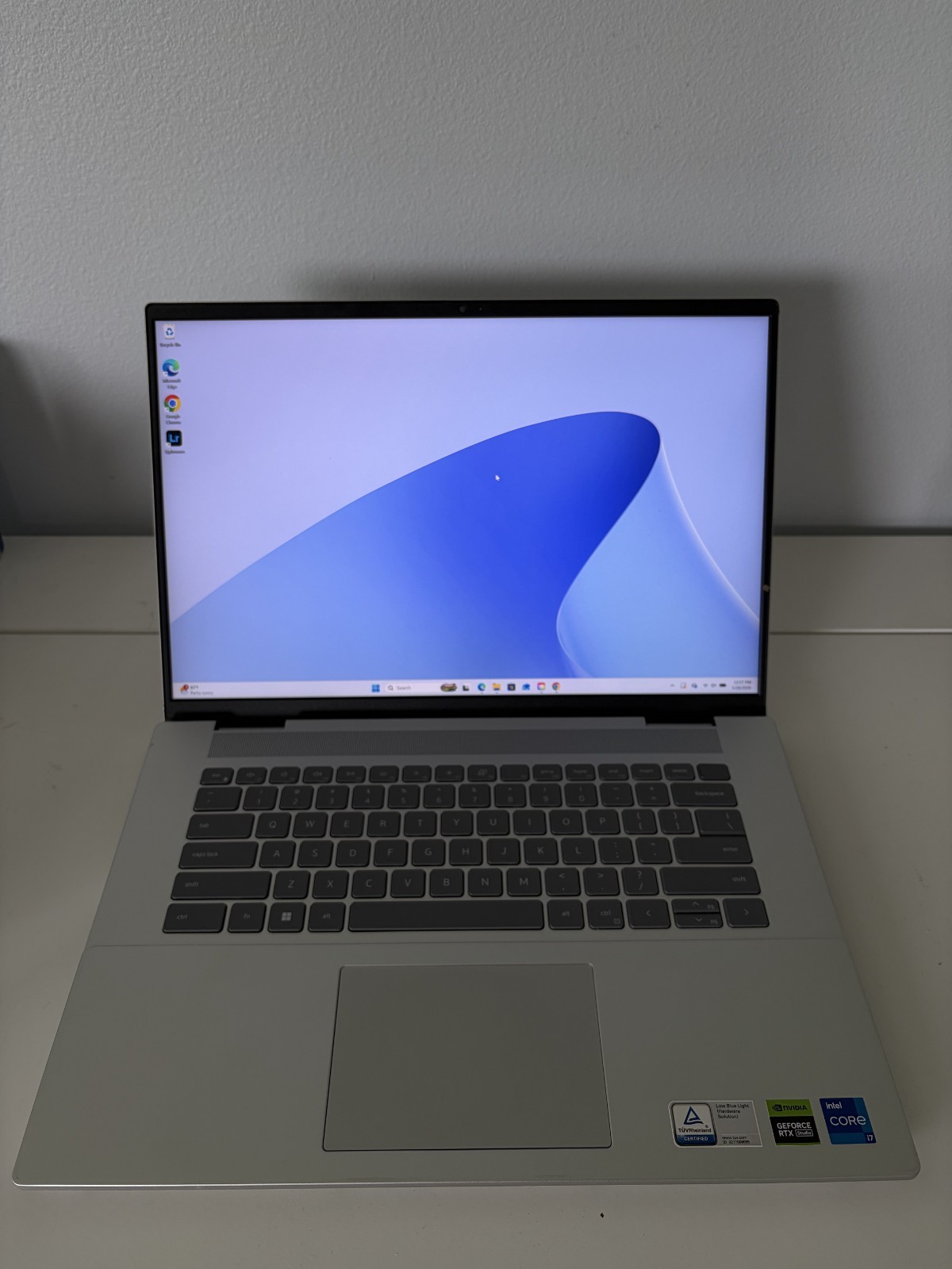 Dell Inspiron 16 Plus (7630) – i7, RTX 4060, 32GB RAM, 2TB SSD