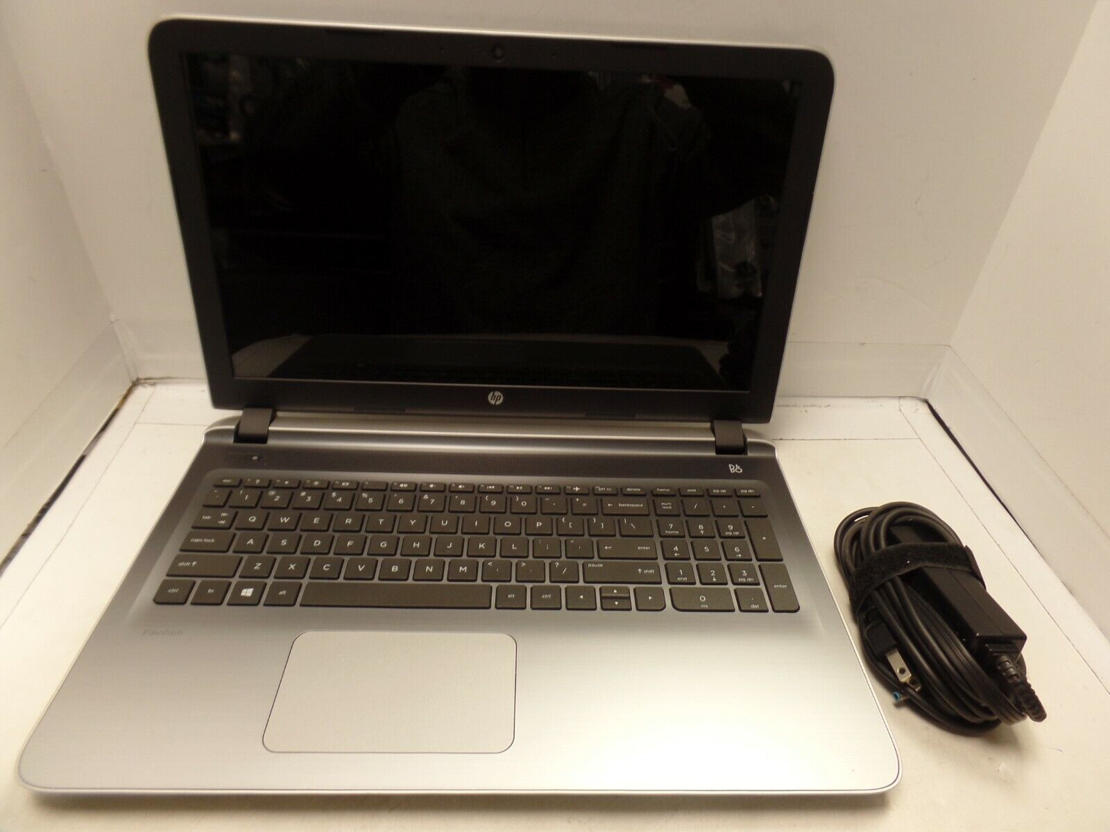 HP Pavilion 15-ab121dx 1.80Ghz AMD Quad-Core A10-8700P 6GB 1TB 15.6” HD WLED